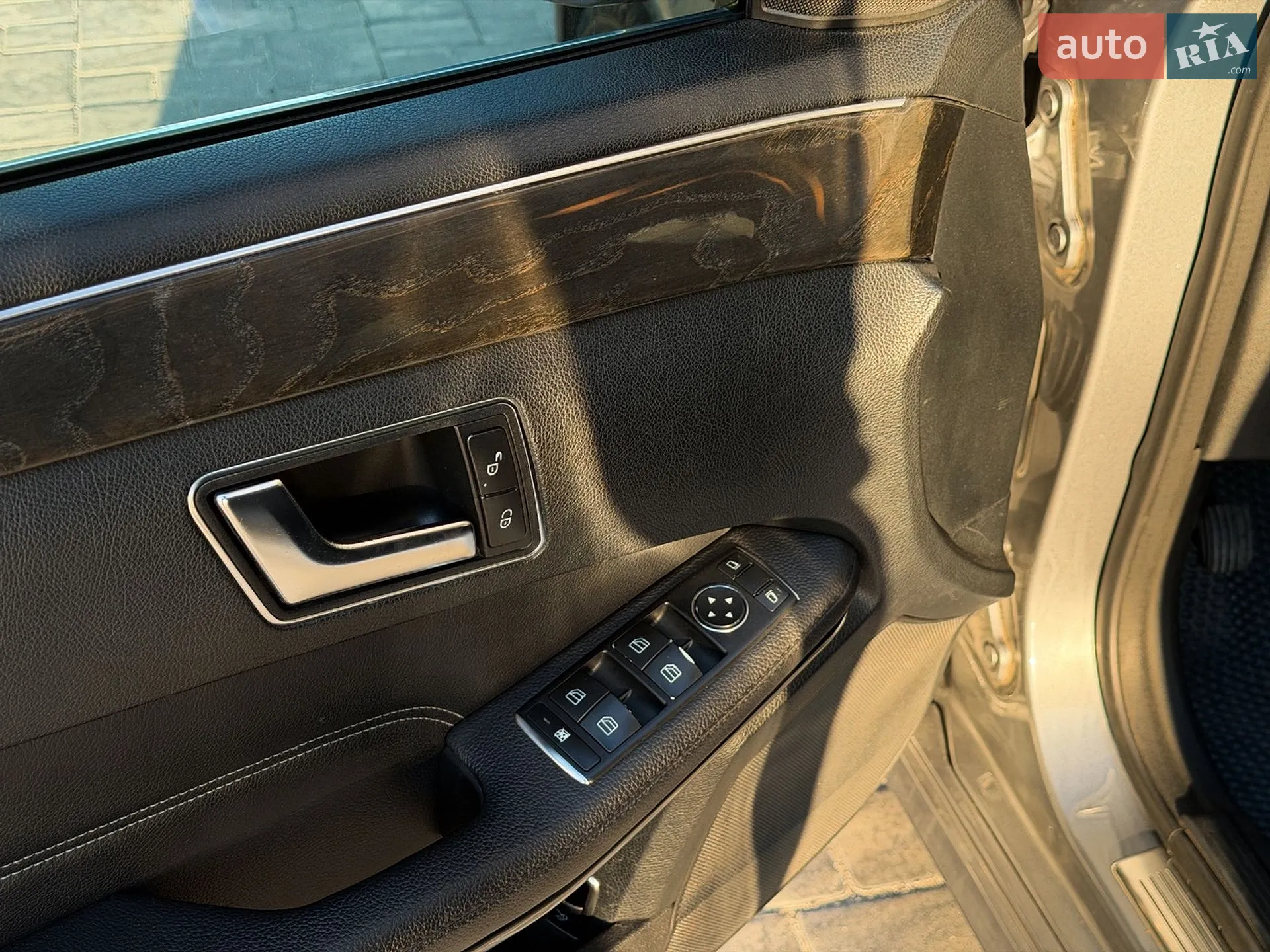 2013 Mercedes-Benz E-klasse - мініатюра 12