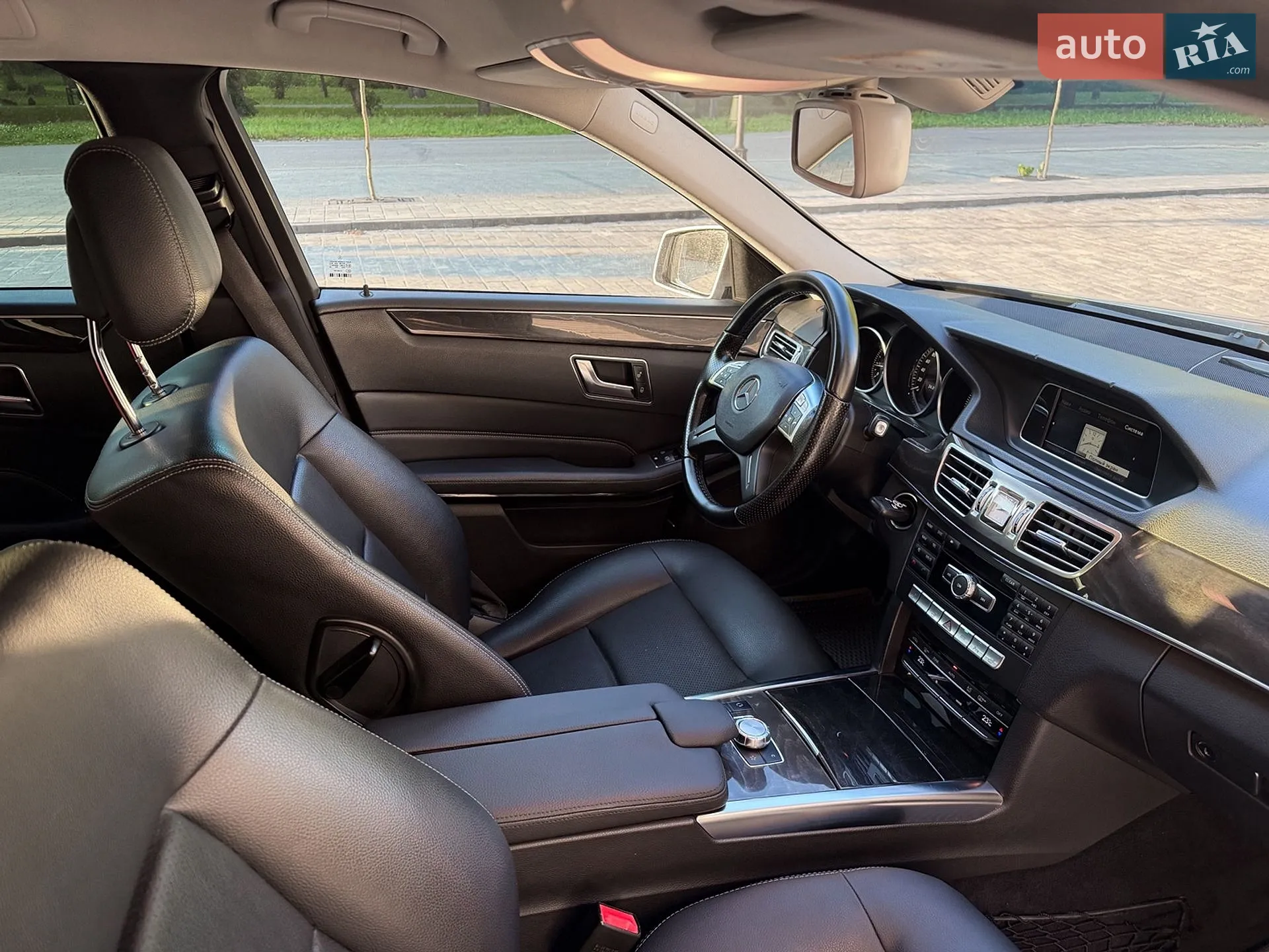 2013 Mercedes-Benz E-klasse - мініатюра 24