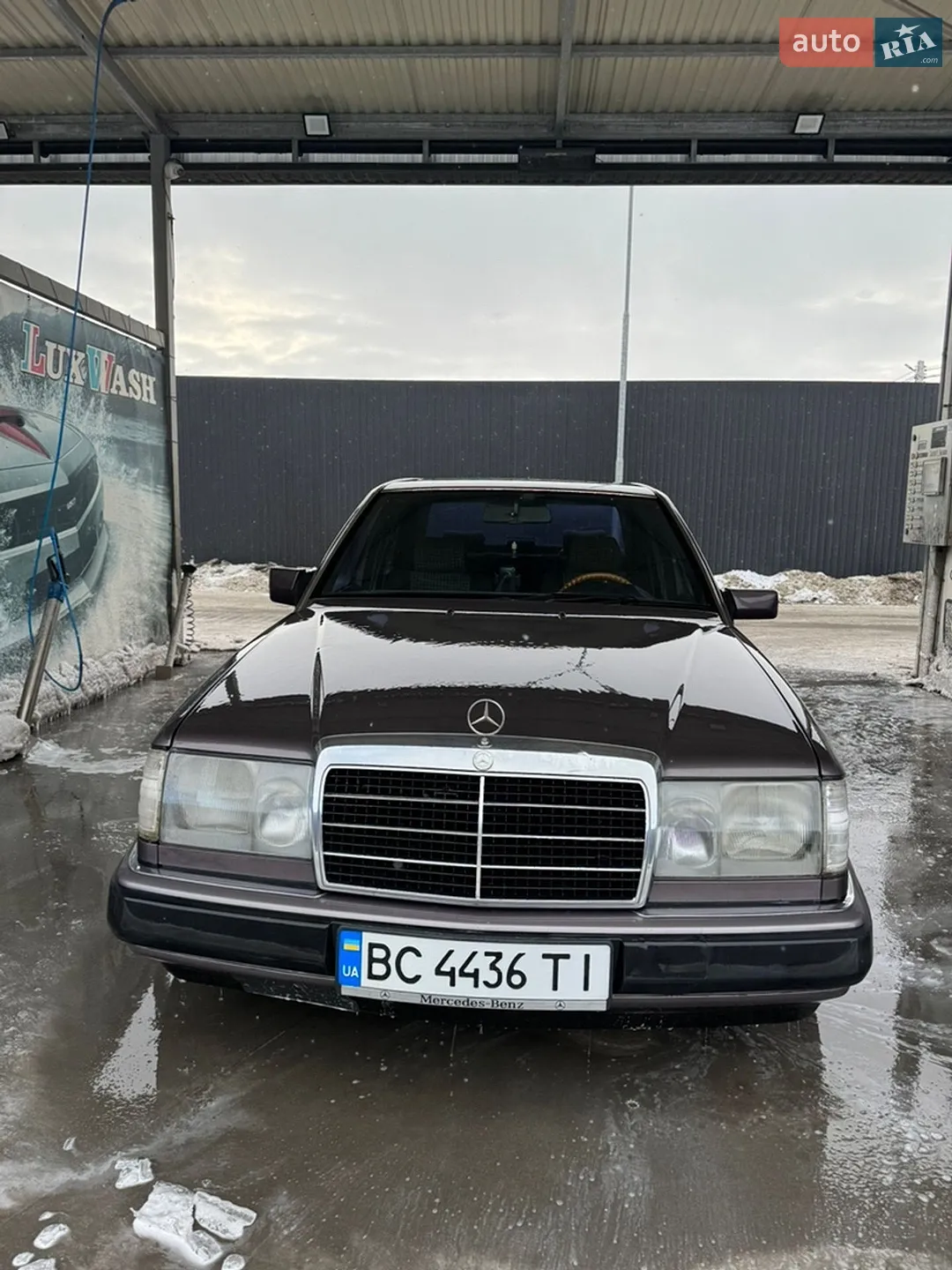 Mercedes-Benz E-Class 1988 VIN WDB1241201A531620 фото оголошення 9 з 21