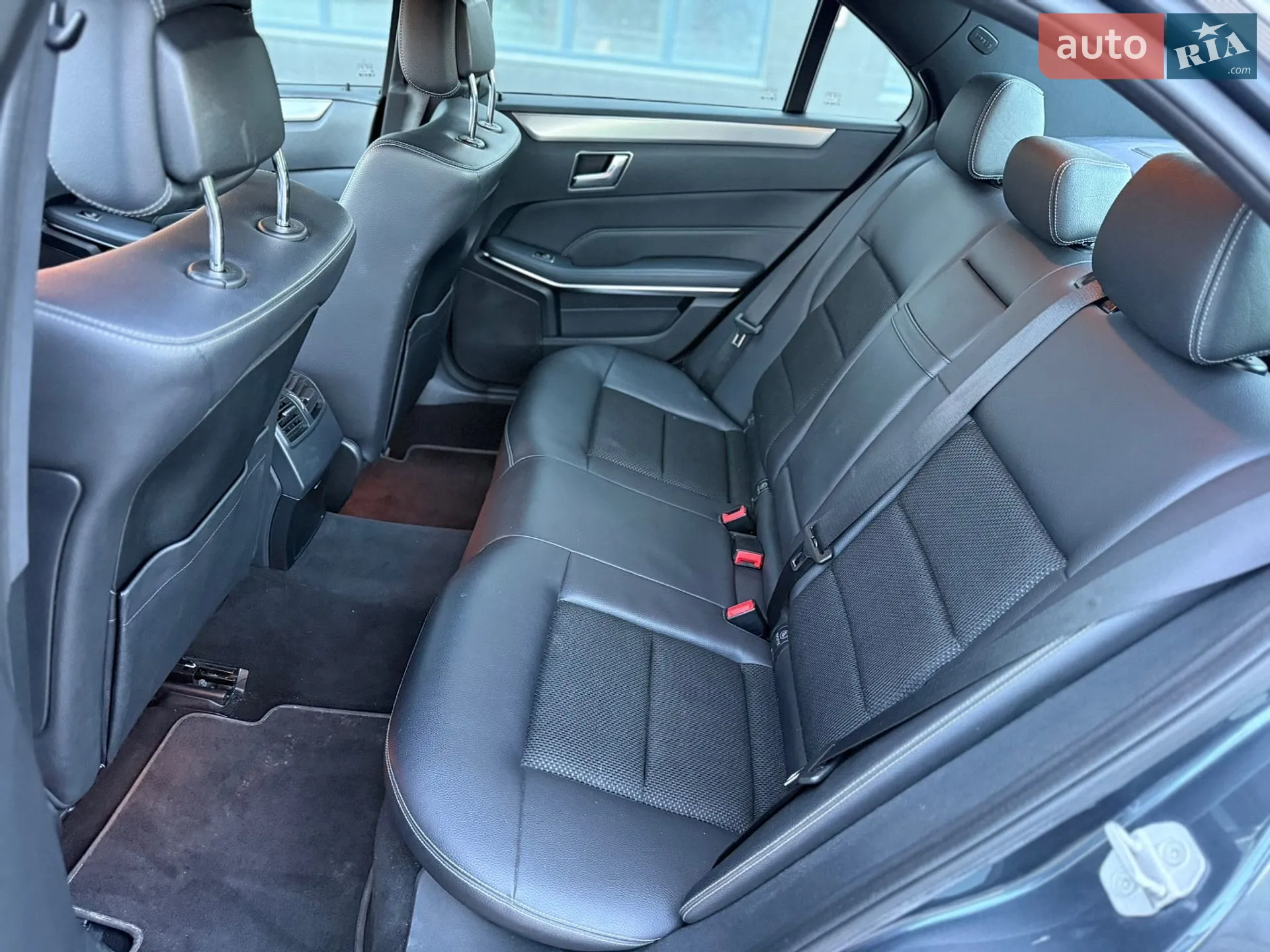 2013 Mercedes-Benz E-klasse - мініатюра 30