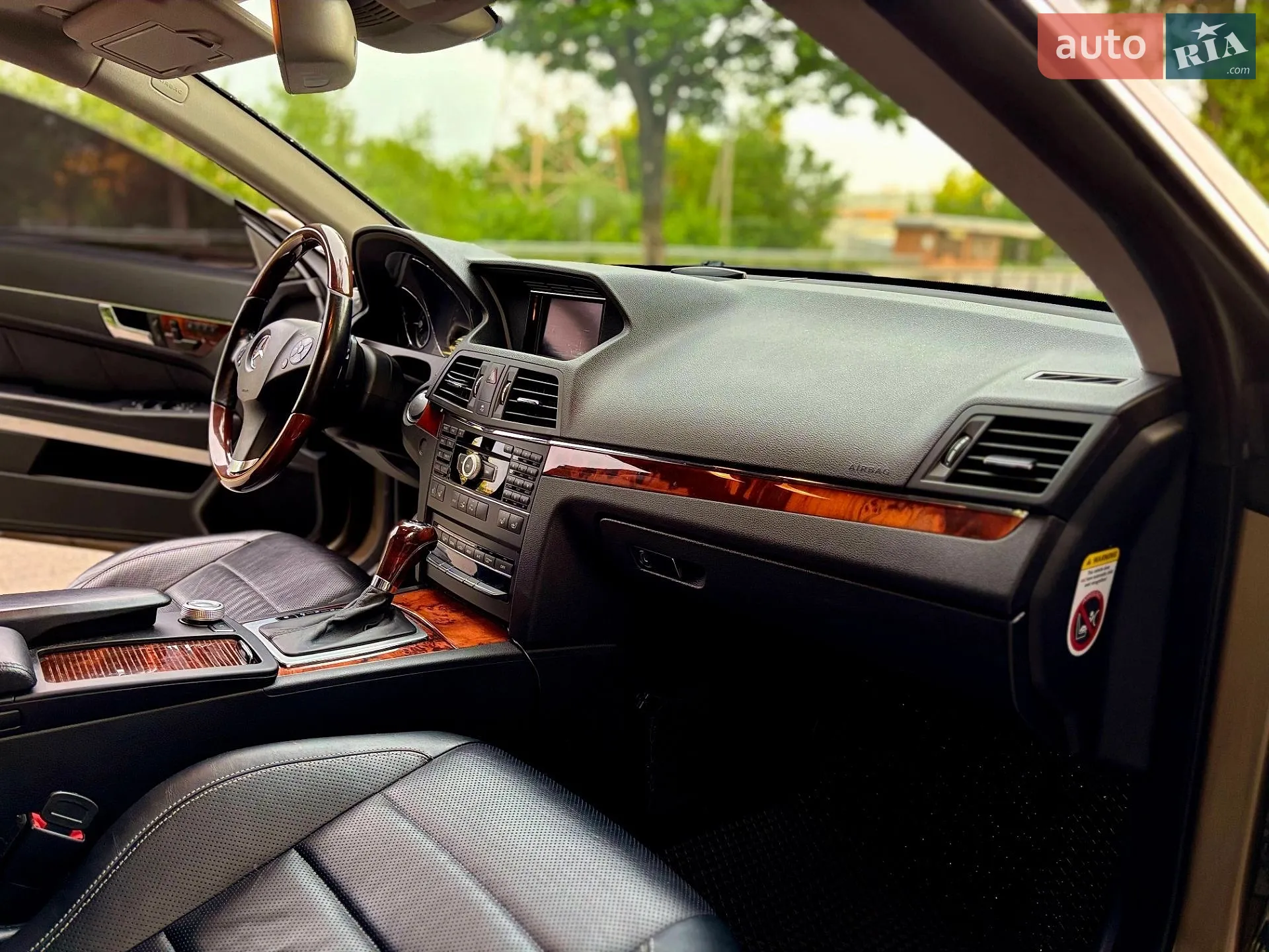 2010 Mercedes-Benz E-klasse - мініатюра 32