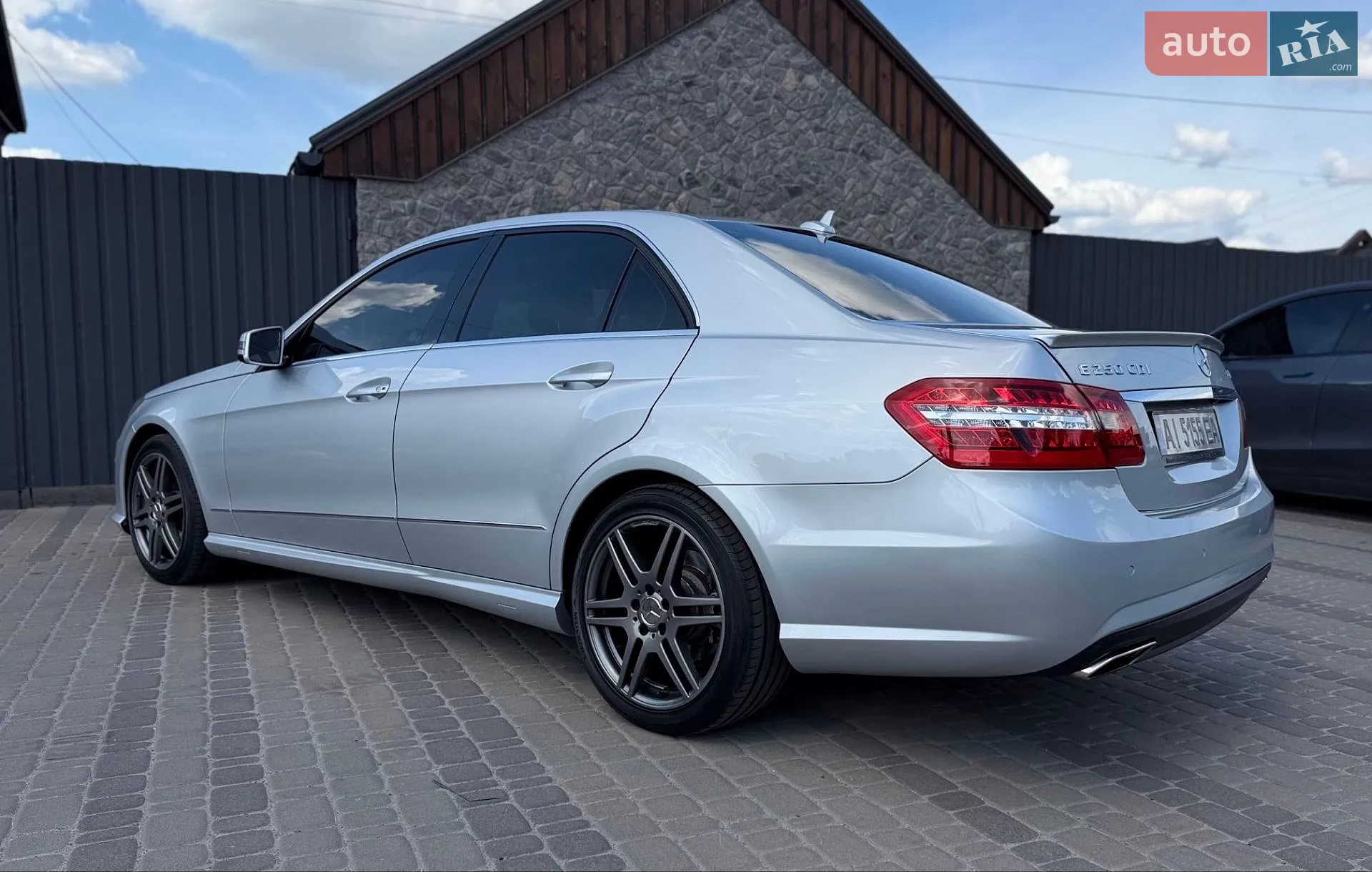 2013 Mercedes-Benz E-klasse - мініатюра 7