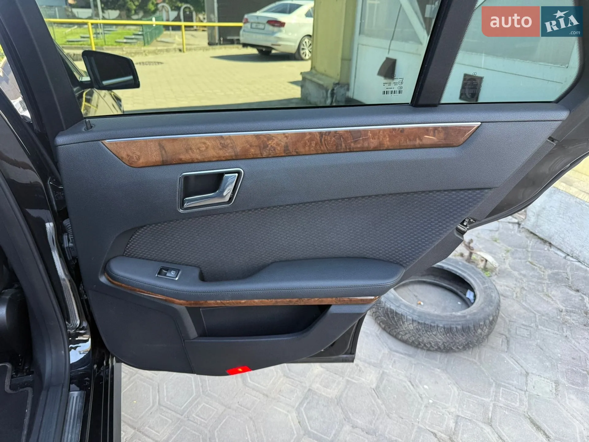 2011 Mercedes-Benz E-klasse - мініатюра 27