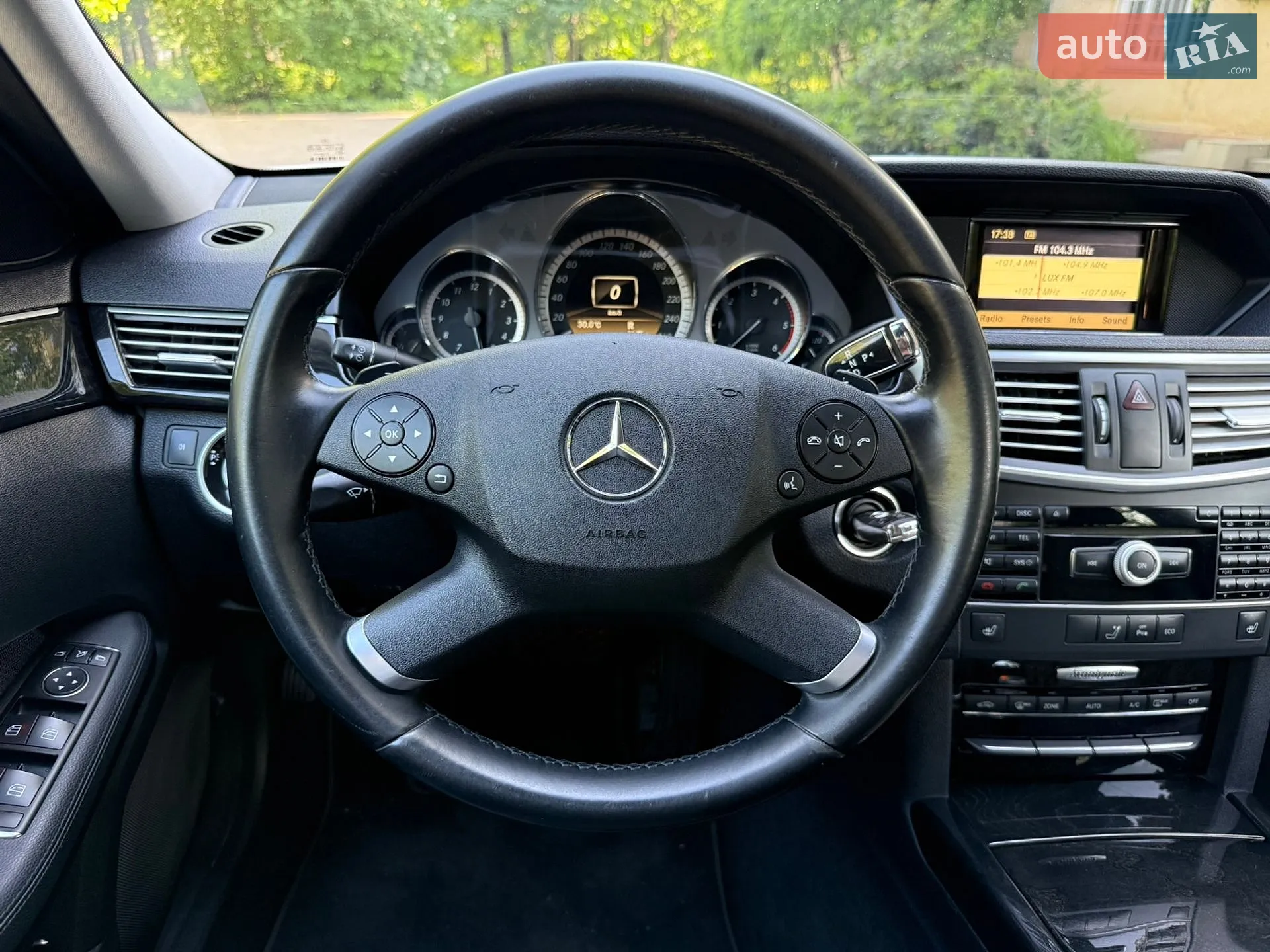 2011 Mercedes-Benz E-klasse - мініатюра 43