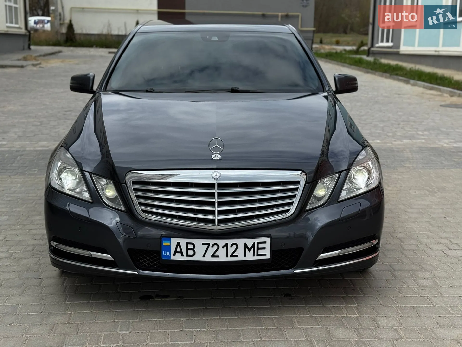 2010 Mercedes-Benz E-klasse - мініатюра 10
