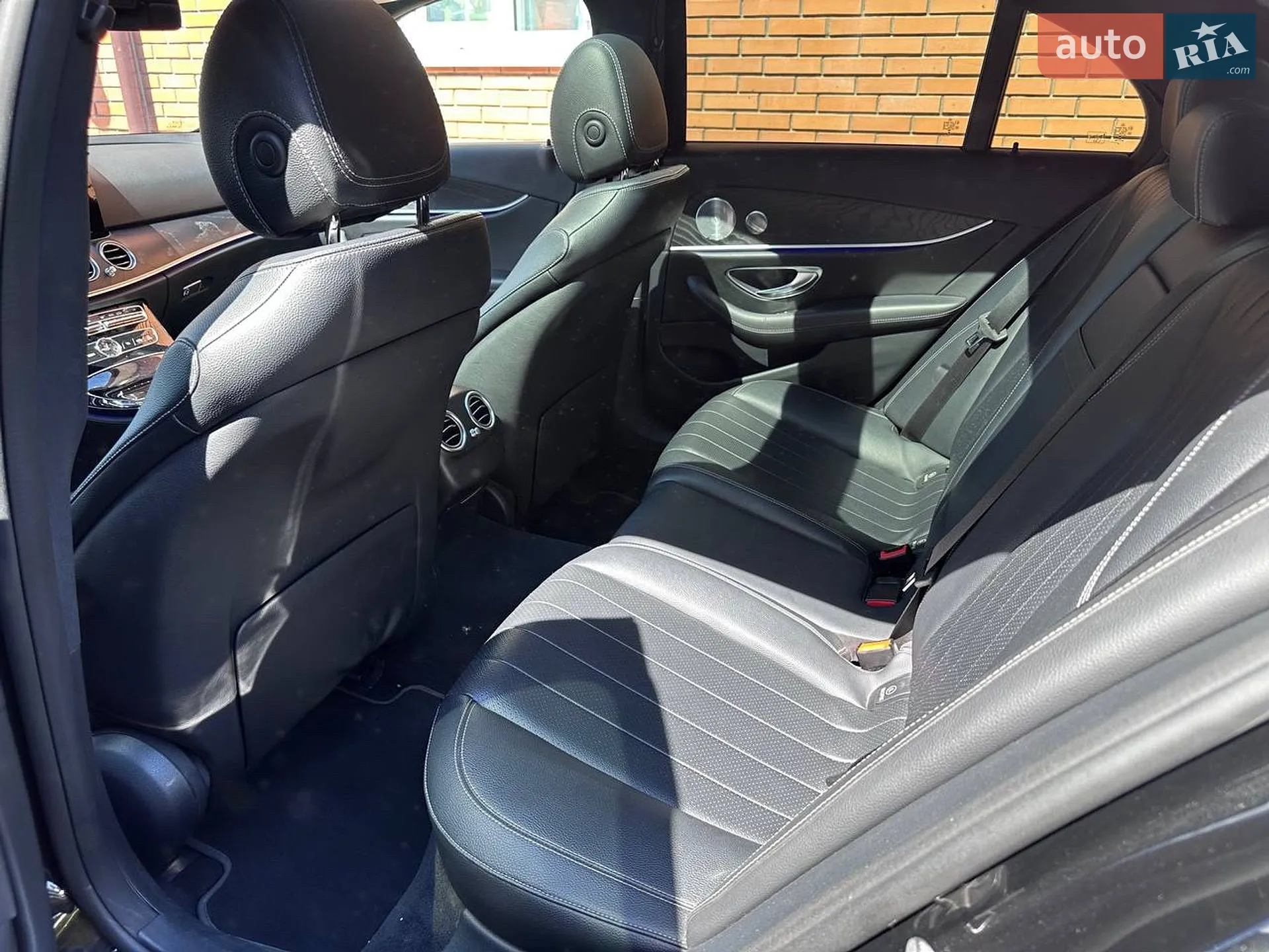2016 Mercedes-Benz E-klasse - мініатюра 24