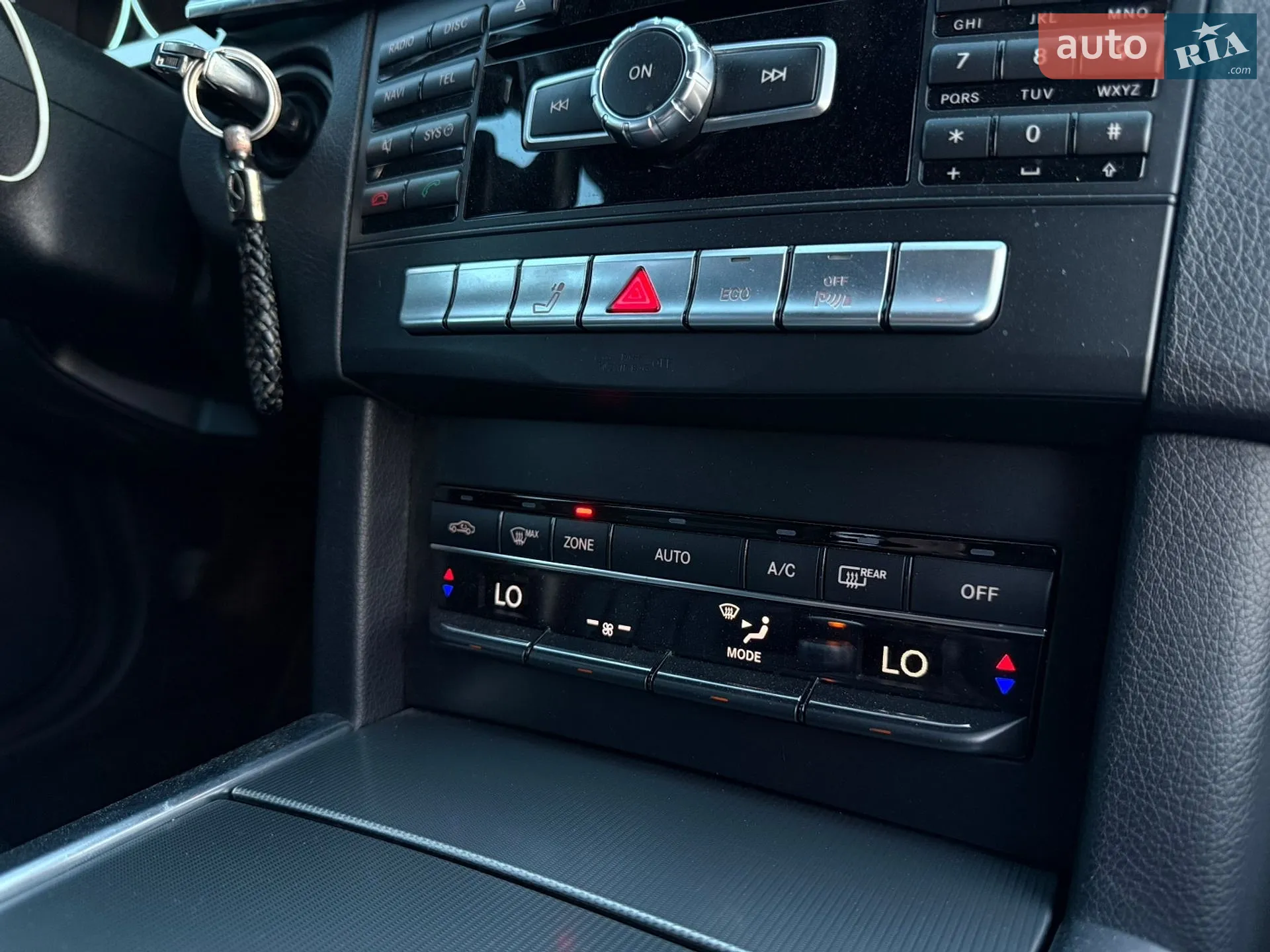 2013 Mercedes-Benz E-klasse - мініатюра 15