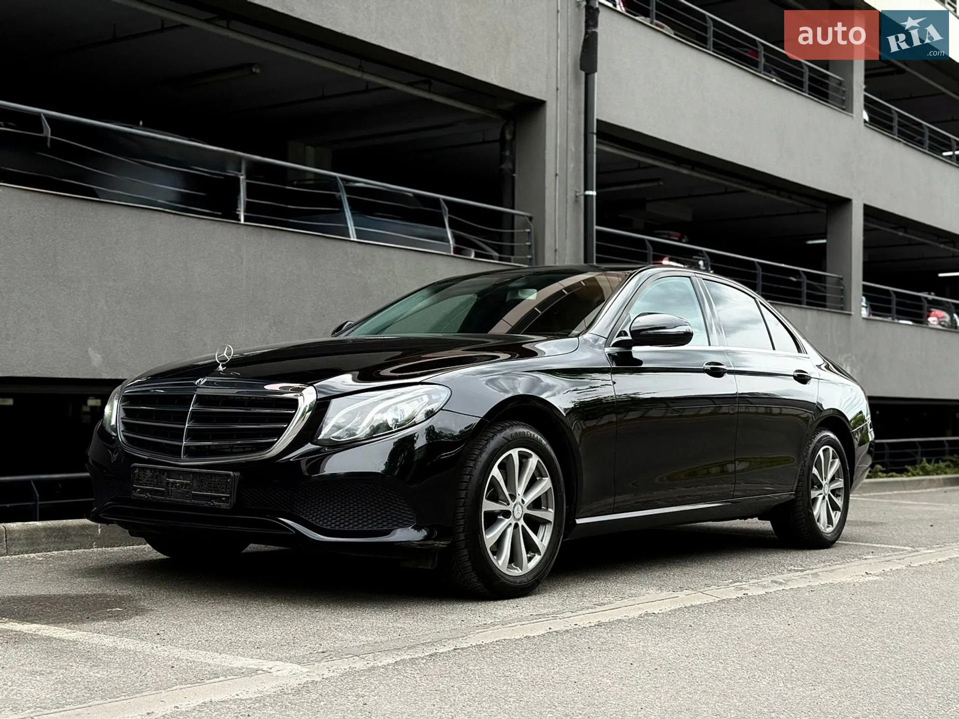 2016 Mercedes-Benz E-klasse - мініатюра 10