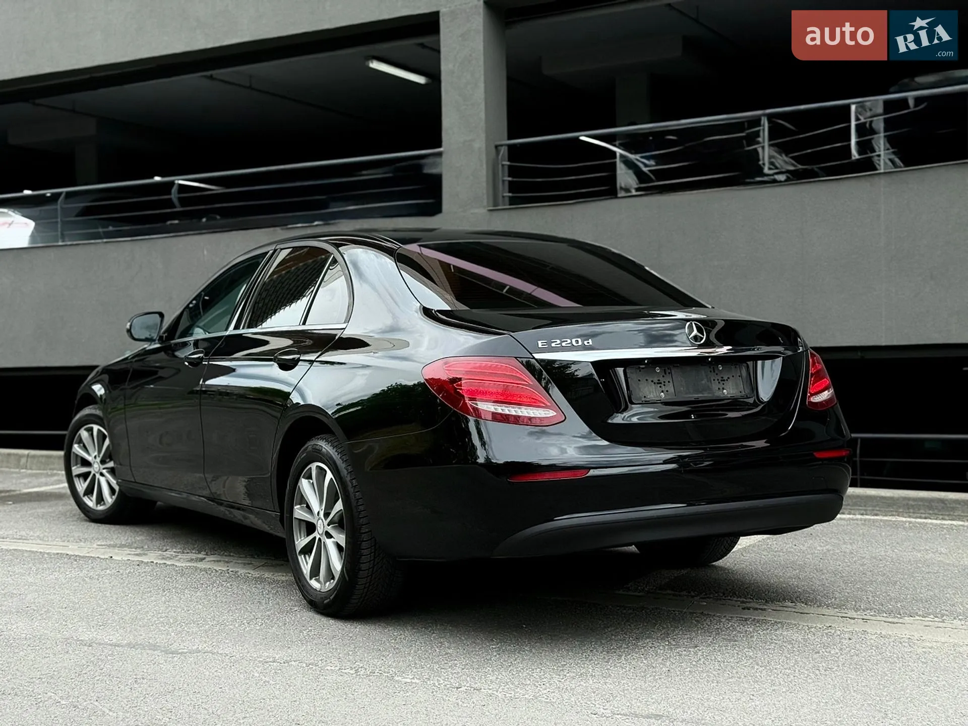 2016 Mercedes-Benz E-klasse - мініатюра 14