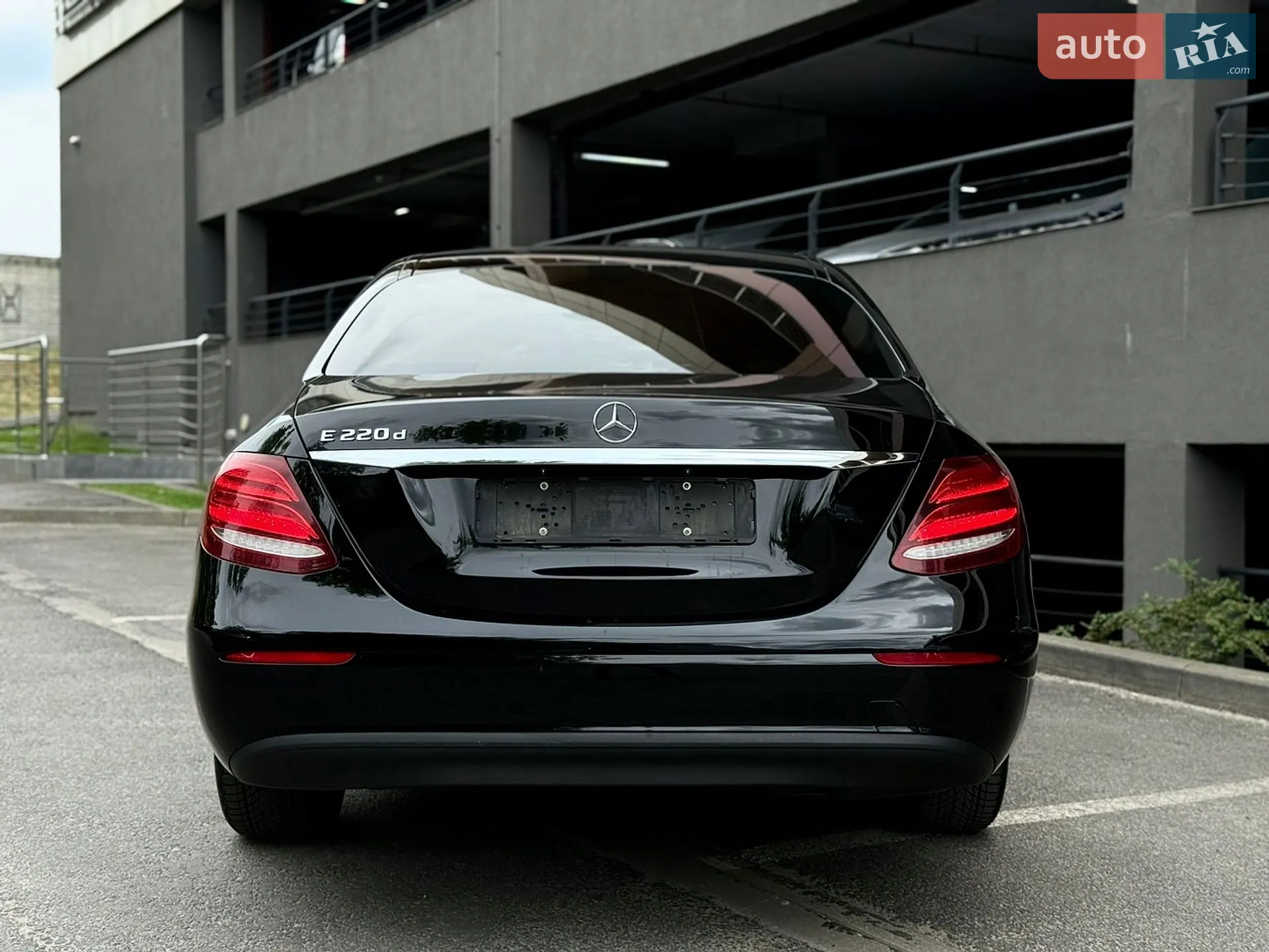 2016 Mercedes-Benz E-klasse - мініатюра 16