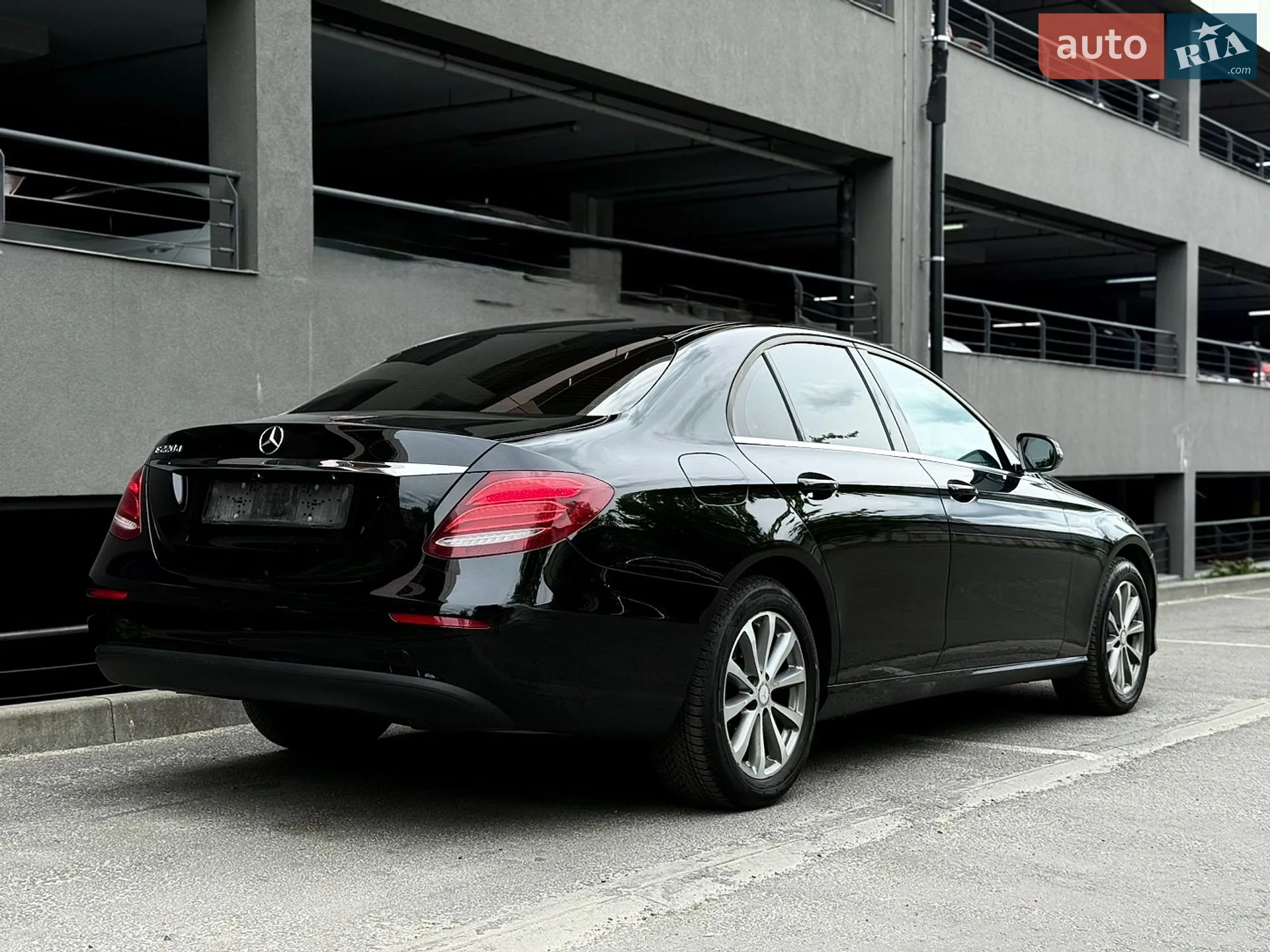 2016 Mercedes-Benz E-klasse - мініатюра 19