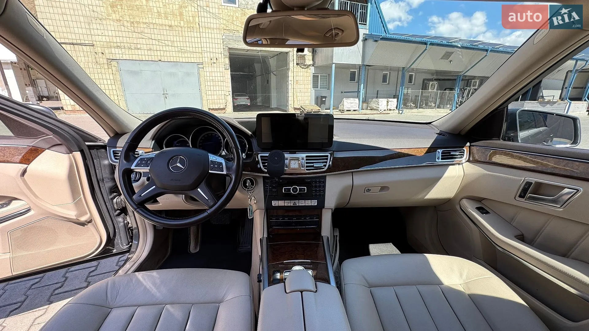 2013 Mercedes-Benz E-klasse - мініатюра 29