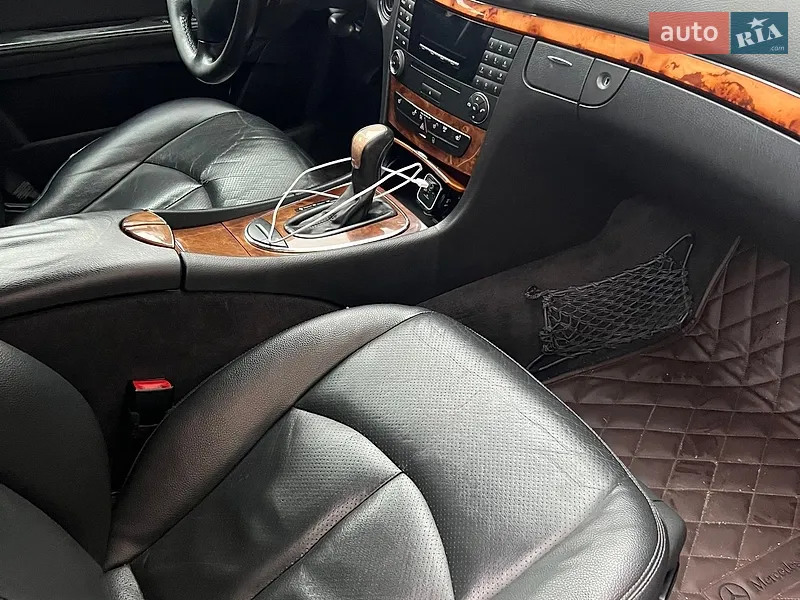 Mercedes-Benz E-Class 2005 VIN WDB2110421A749534 фото оголошення 5 з 54