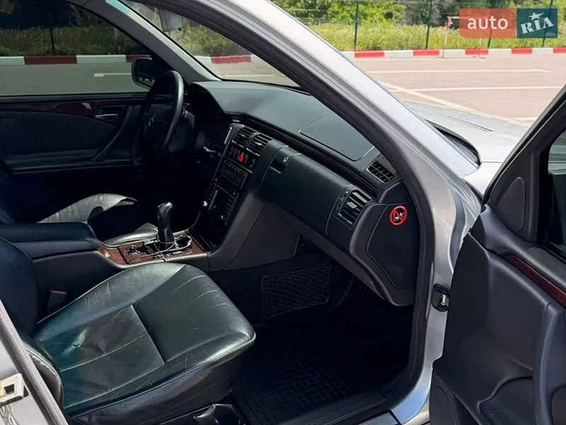 Mercedes-Benz E-Class 2001 VIN WDB2100481B379519 фото оголошення 18 з 78