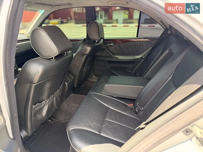 Mercedes-Benz E-Class 2001 VIN WDB2100481B379519 фото оголошення 19 з 78