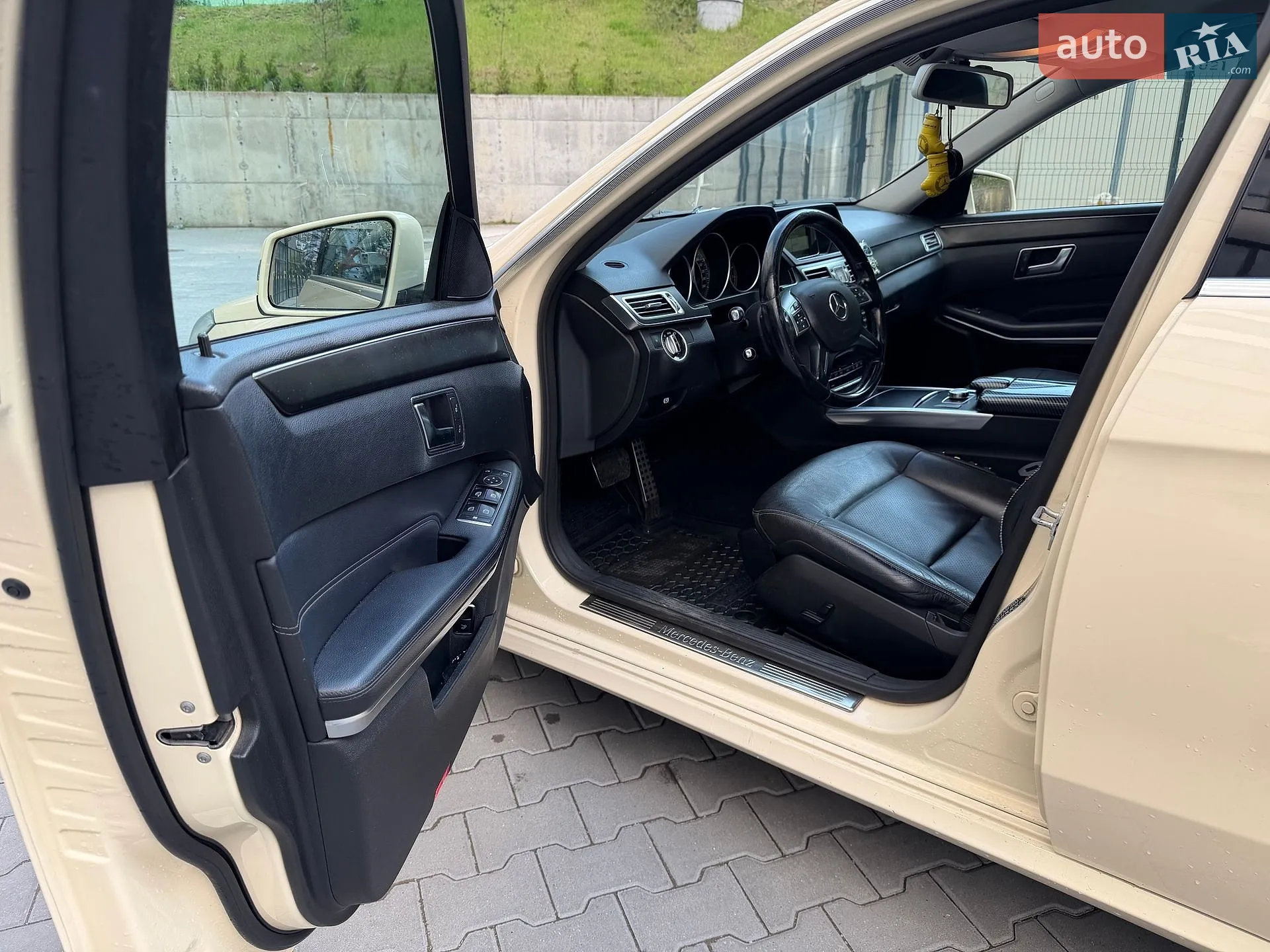 2014 Mercedes-Benz E-klasse - мініатюра 24