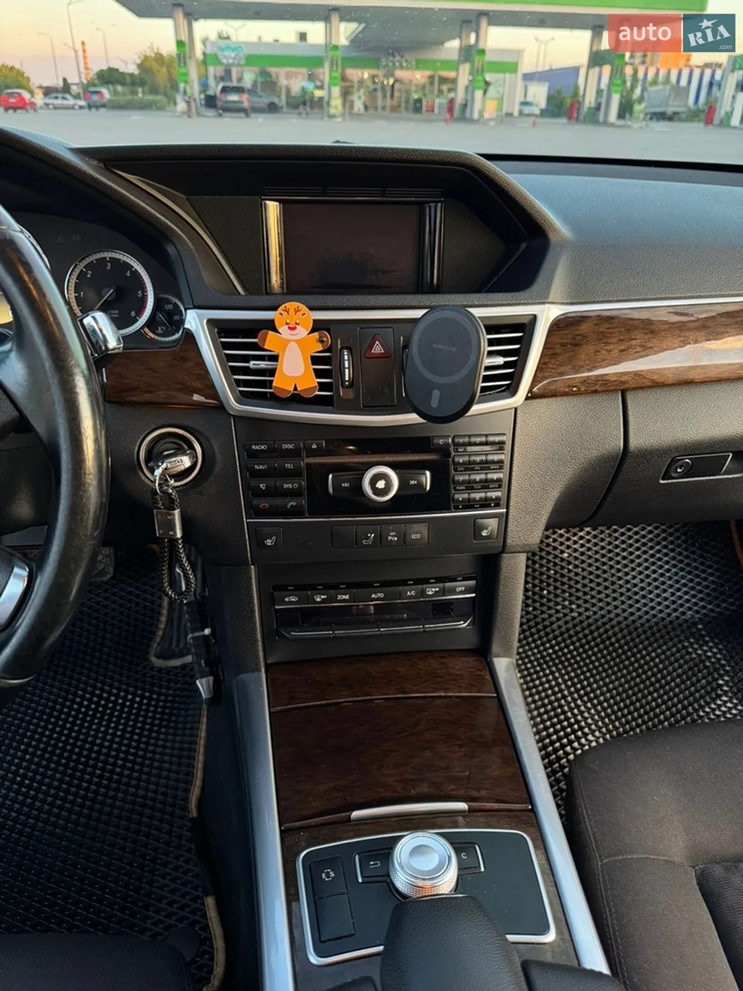 2012 Mercedes-Benz E-klasse - мініатюра 10