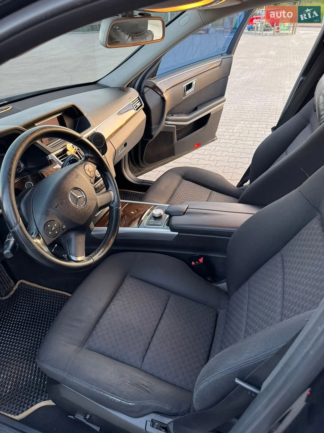 2012 Mercedes-Benz E-klasse - мініатюра 14