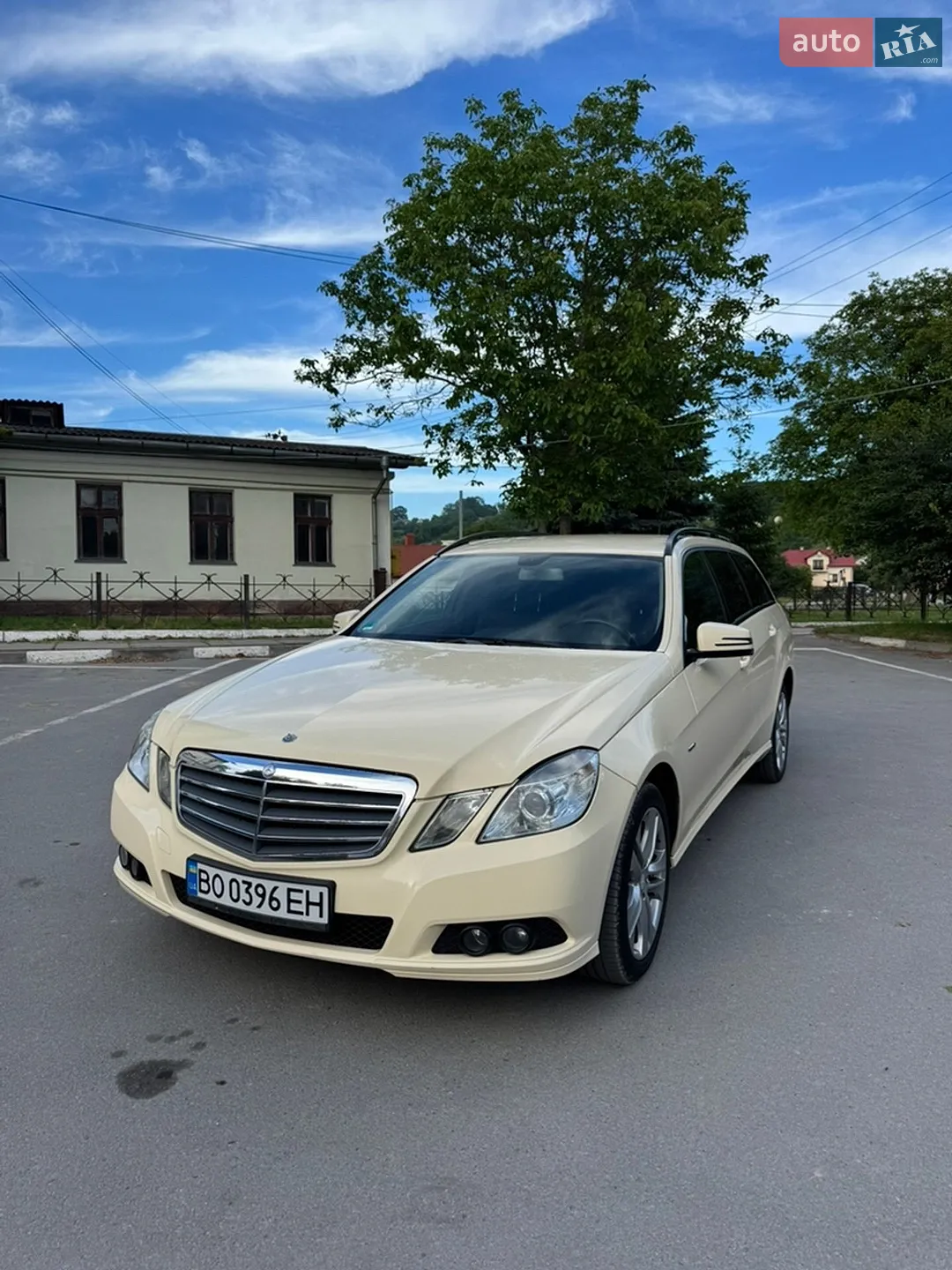 2011 Mercedes-Benz E-klasse - фото 1