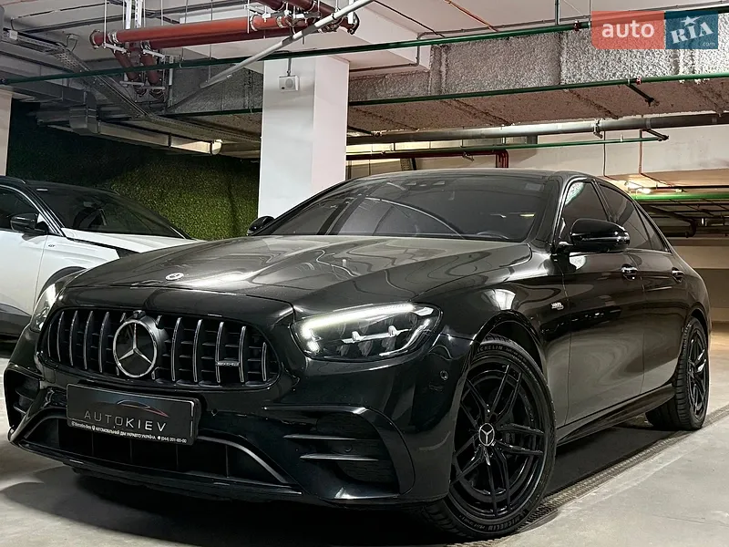 Mercedes-Benz E-Class 2021