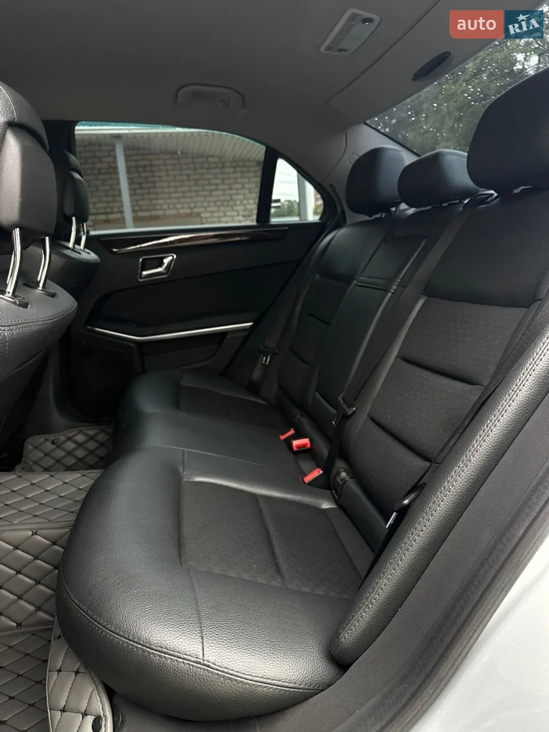 2010 Mercedes-Benz E-klasse - мініатюра 14