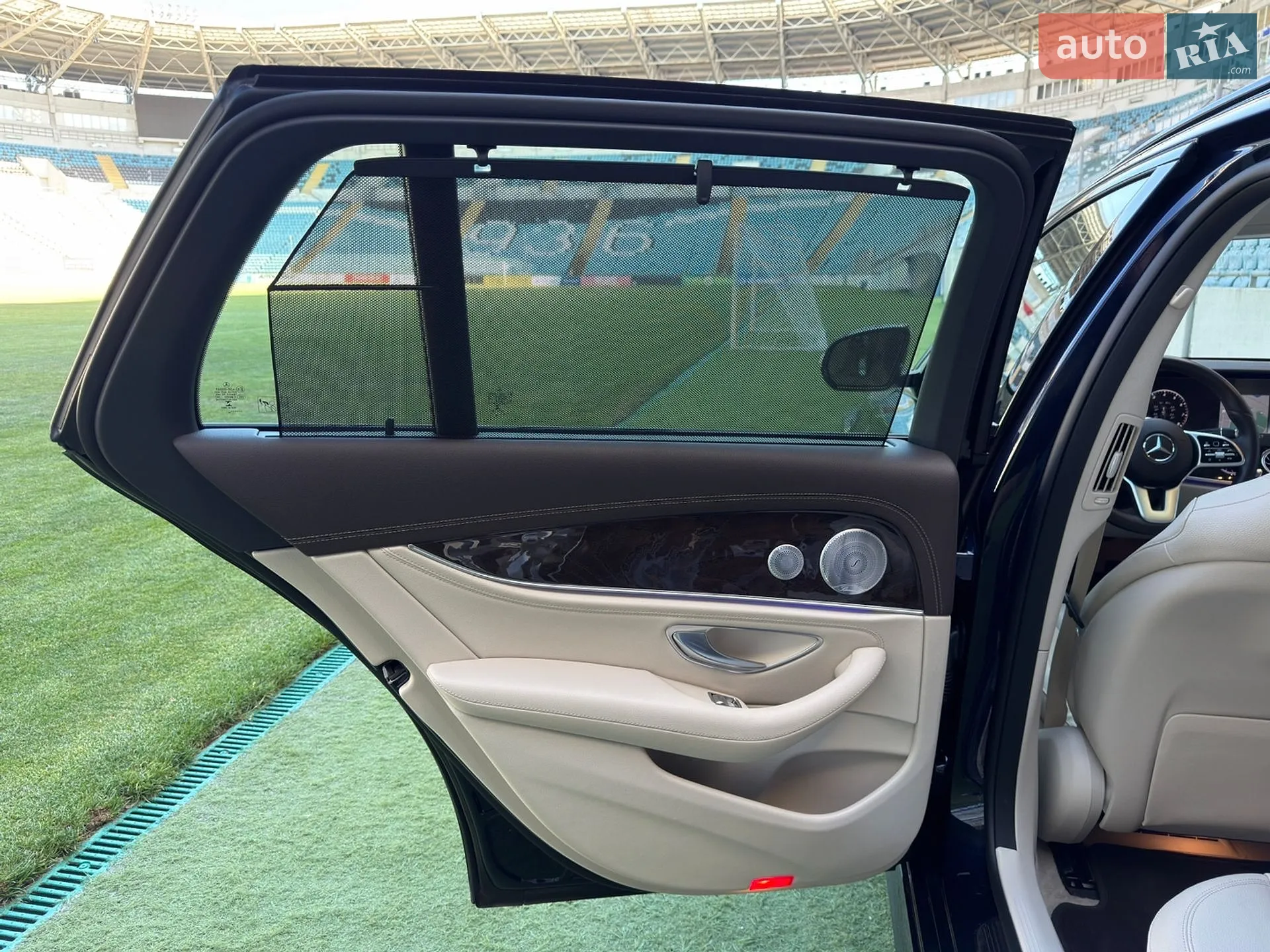 2020 Mercedes-Benz E-klasse - мініатюра 36