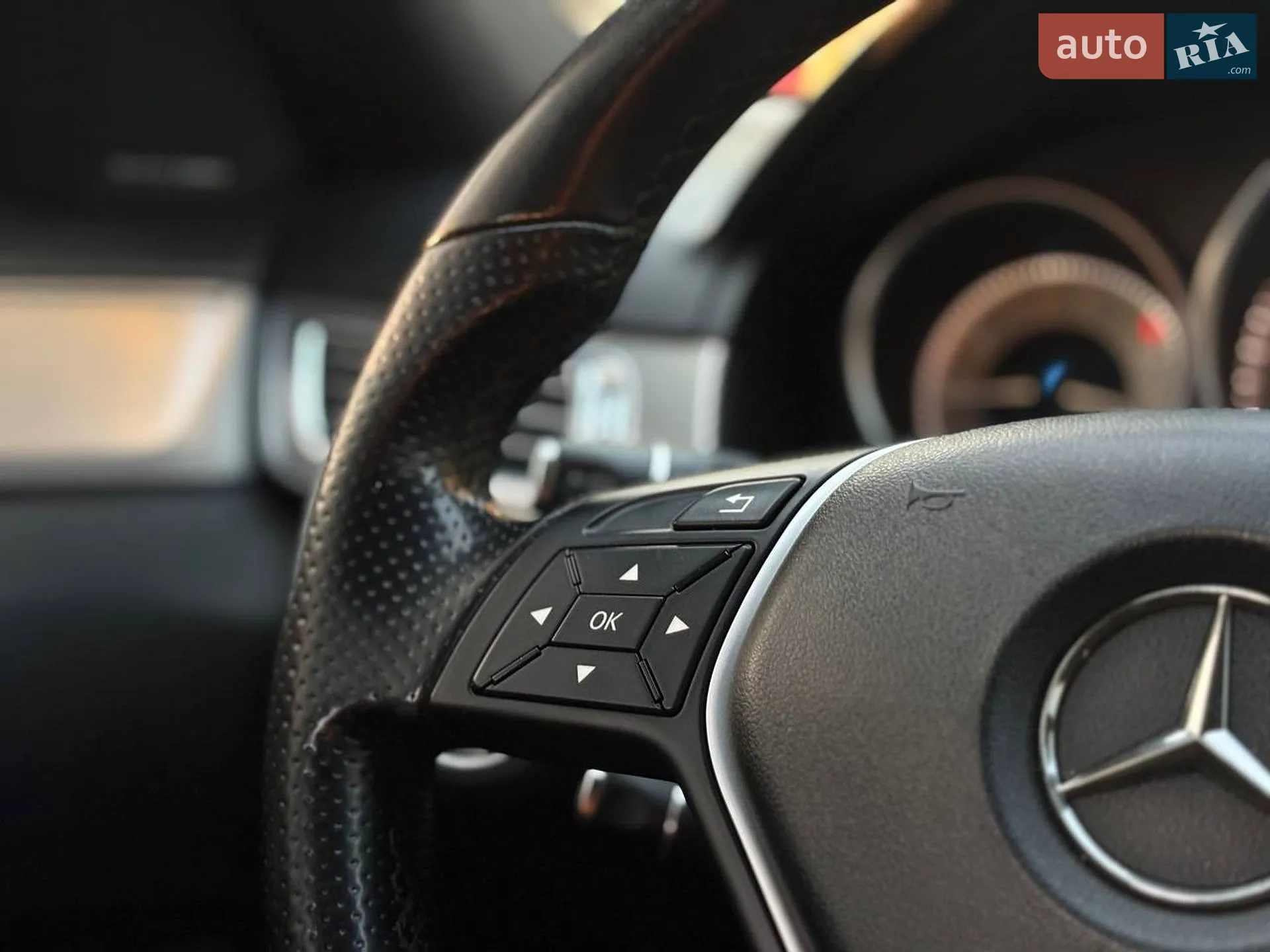 2013 Mercedes-Benz E-klasse - мініатюра 13