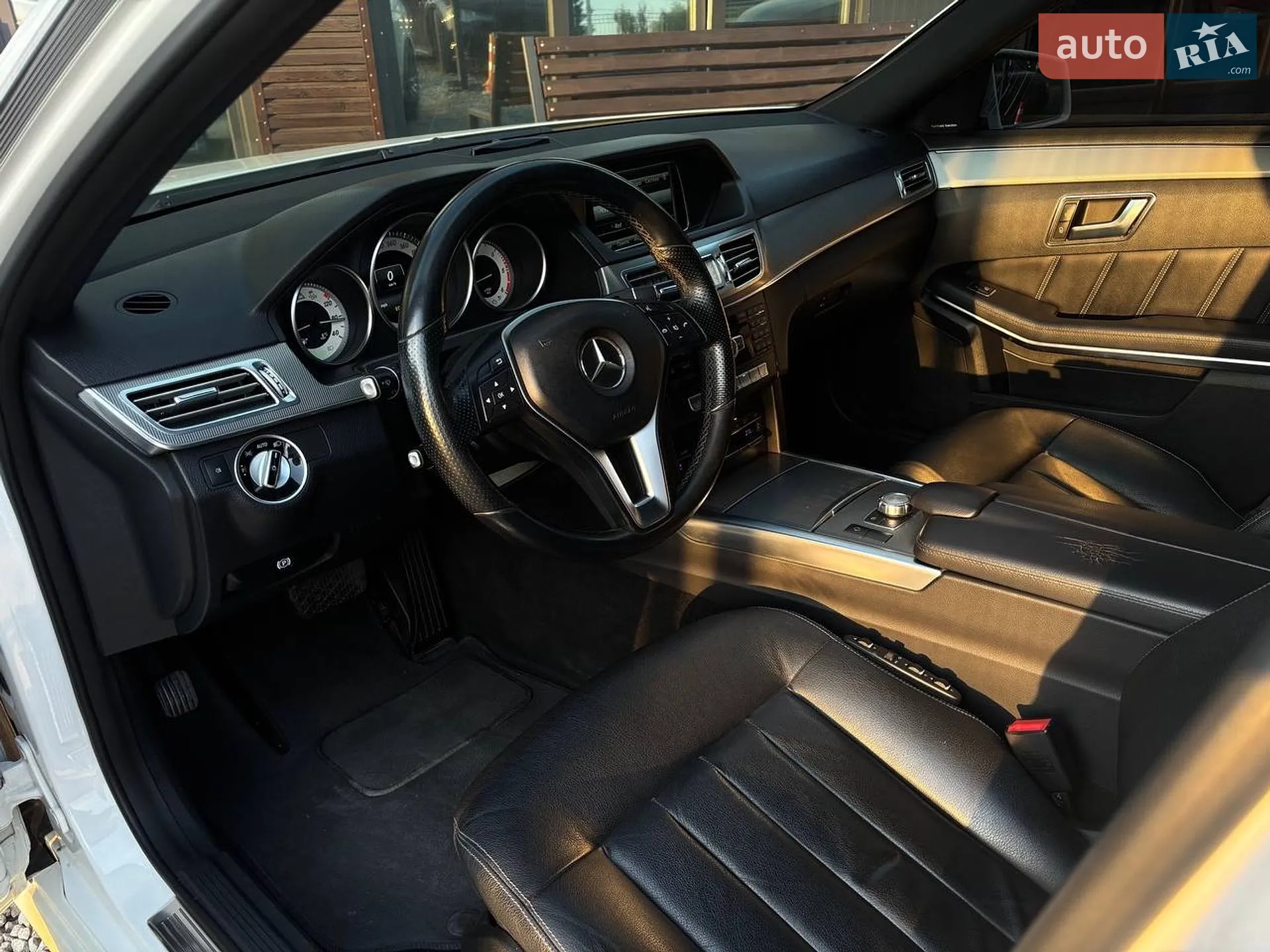 2013 Mercedes-Benz E-klasse - мініатюра 21