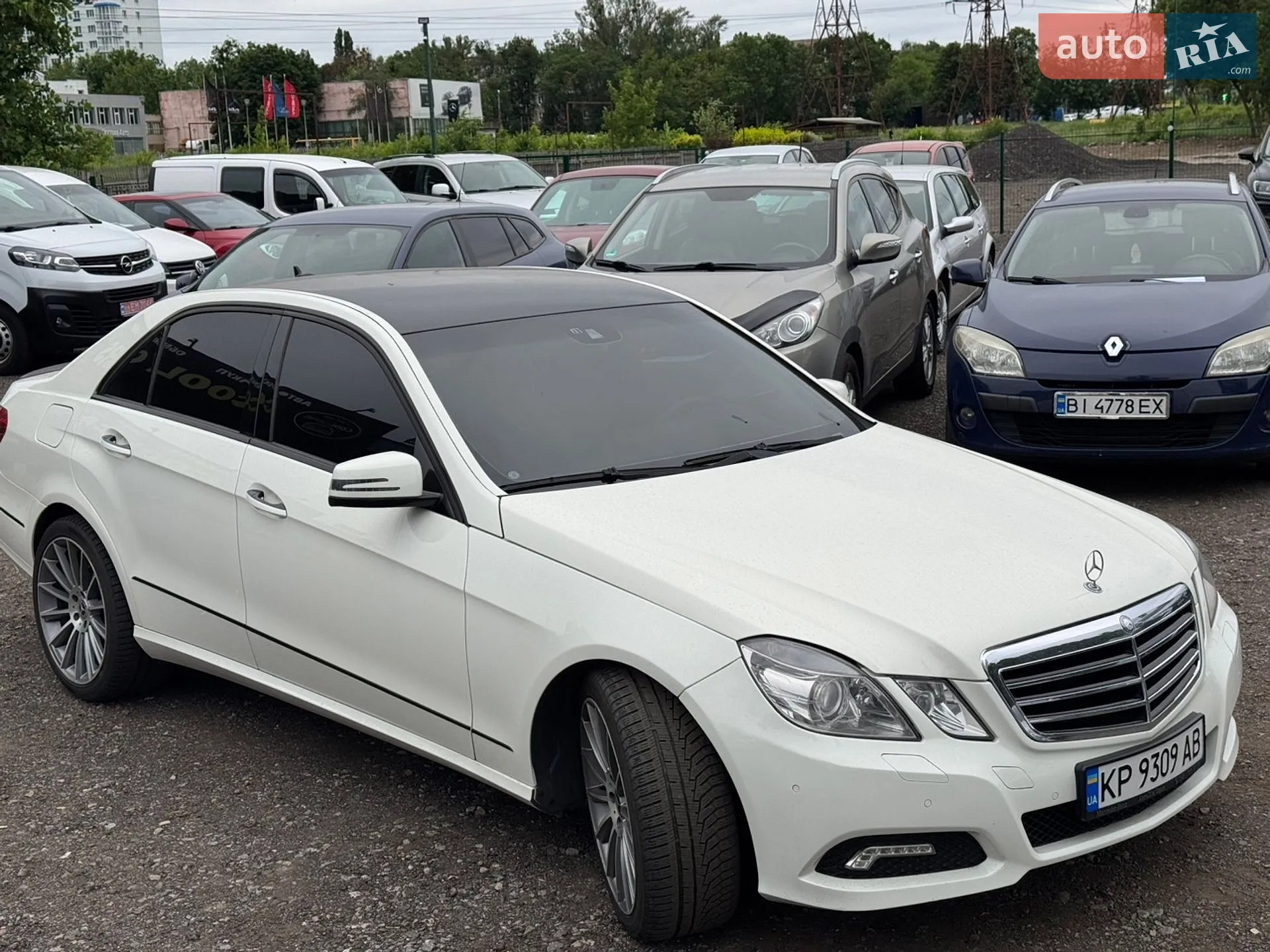 2010 Mercedes-Benz E-klasse - мініатюра 8