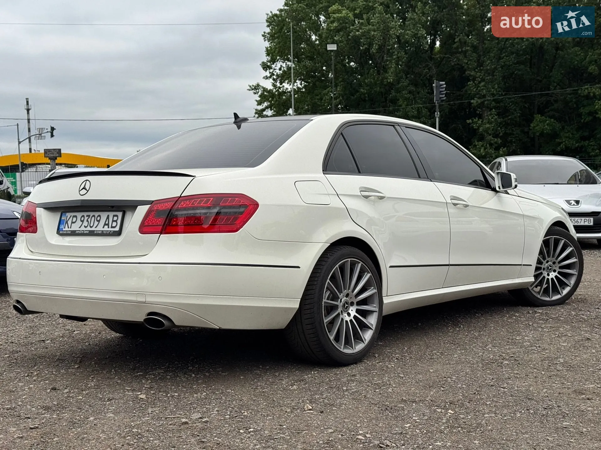 2010 Mercedes-Benz E-klasse - мініатюра 12