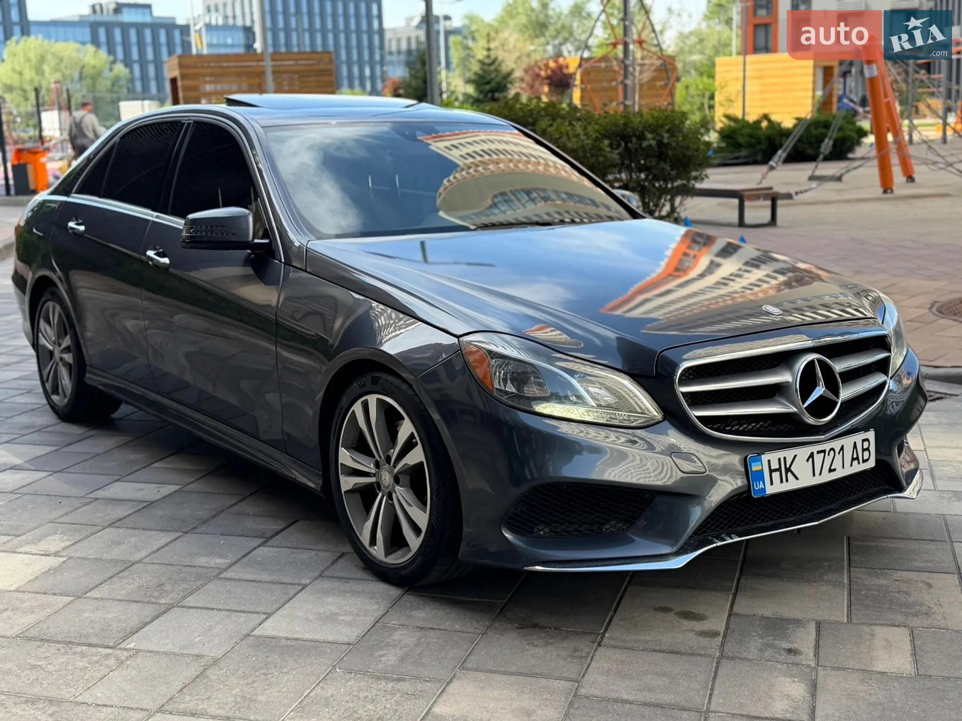 Mercedes-Benz E-Class 2015 VIN WDDHF8JB5GB247406 фото оголошення 4 з 5
