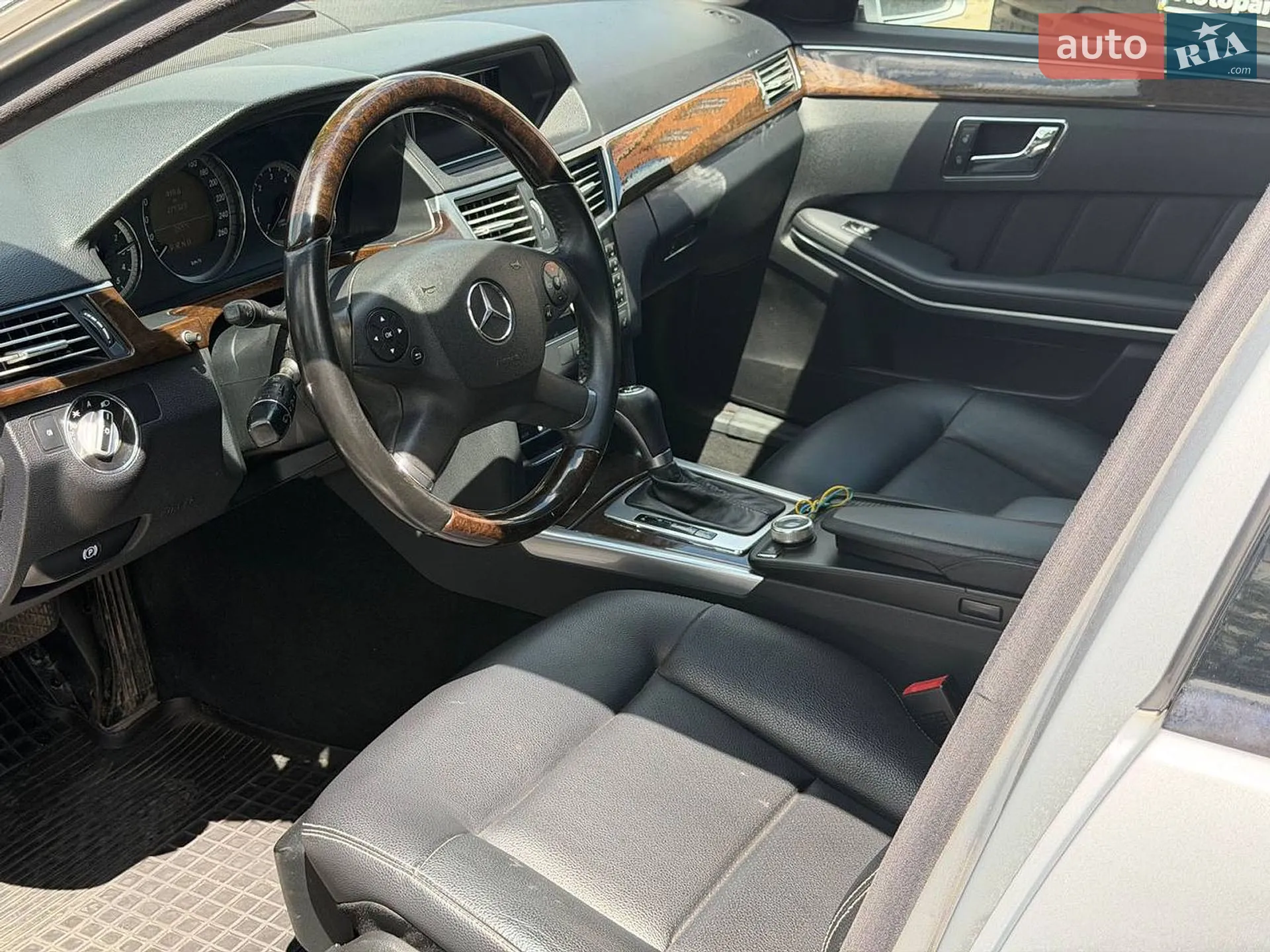 2010 Mercedes-Benz E-klasse - мініатюра 15