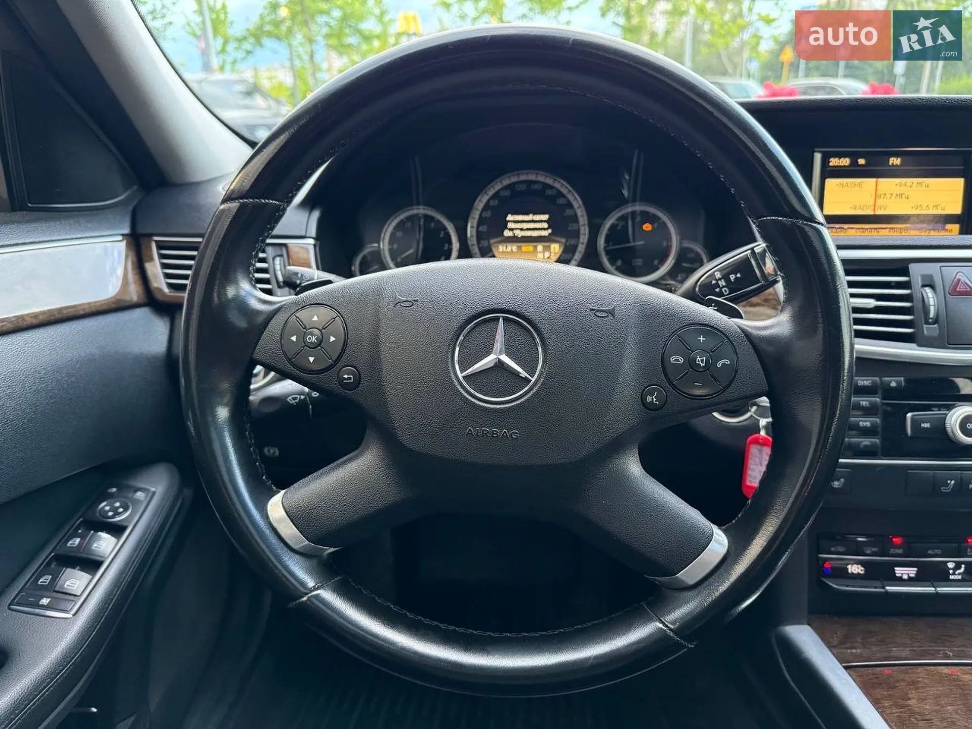 2012 Mercedes-Benz E-klasse - мініатюра 12