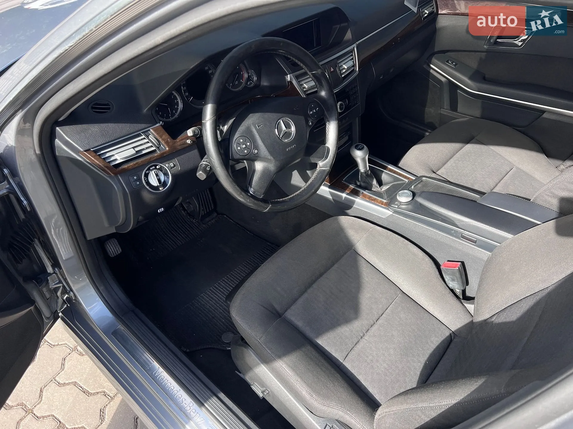 2011 Mercedes-Benz E-klasse - мініатюра 15