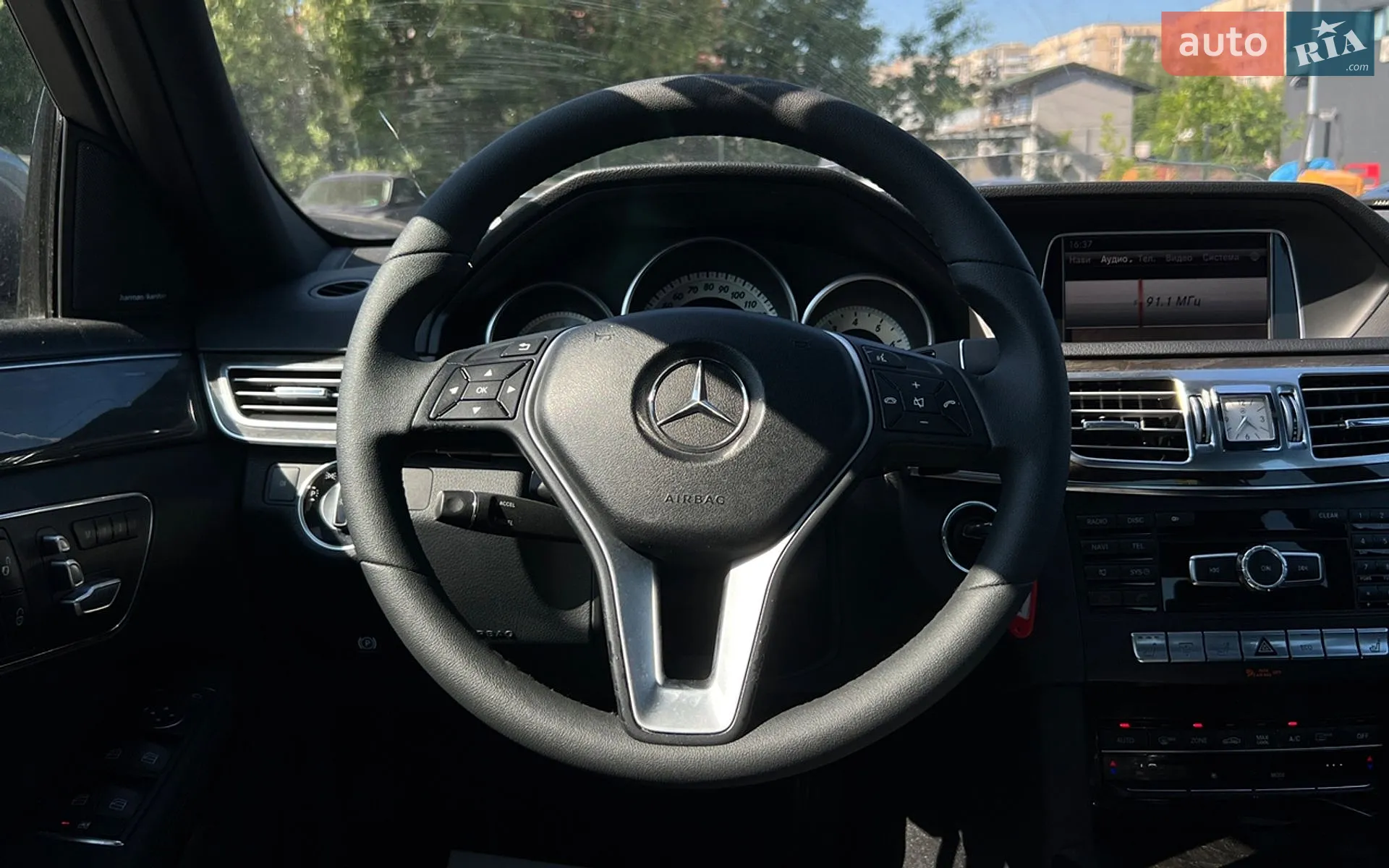 2013 Mercedes-Benz E-klasse - мініатюра 10