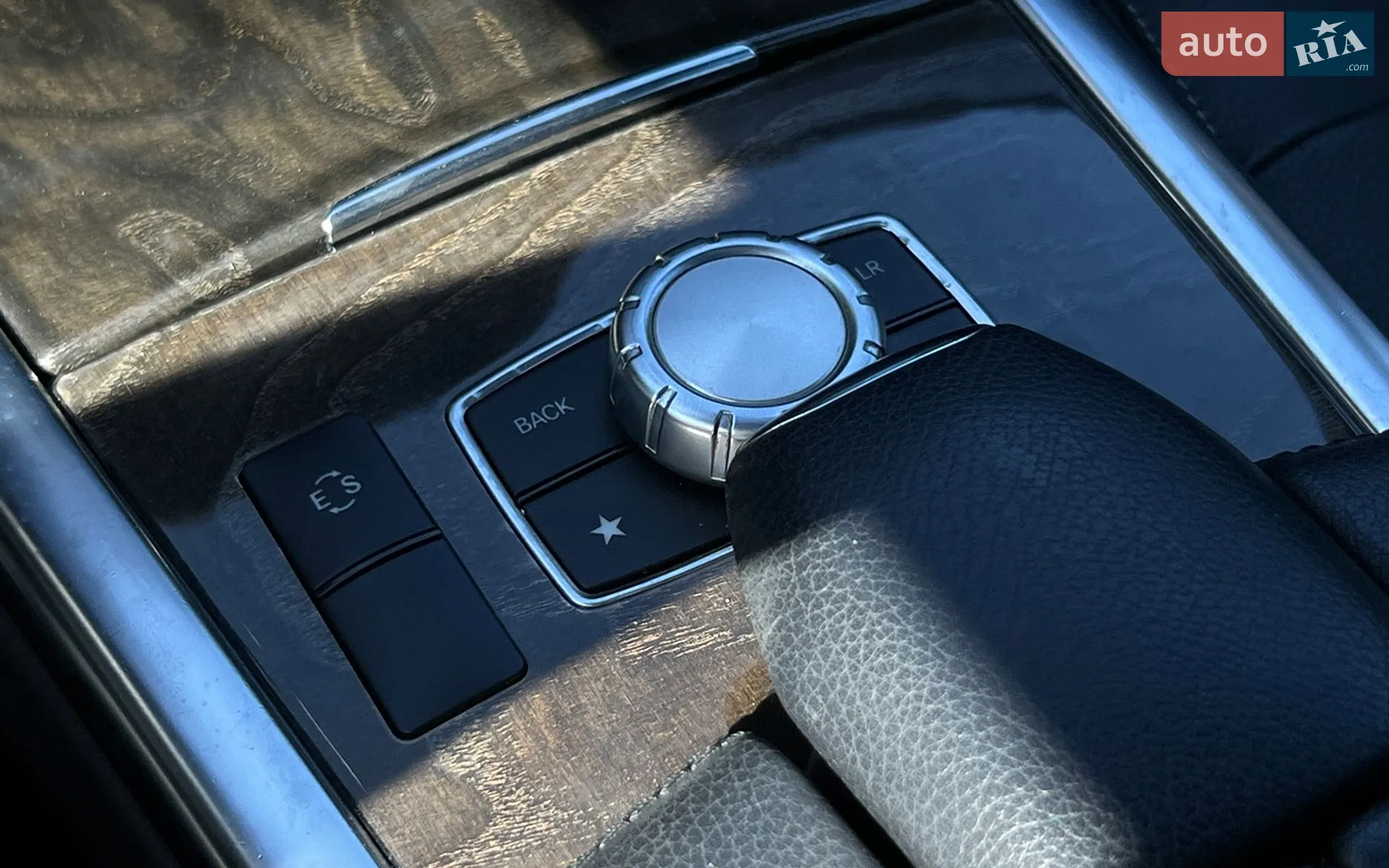 2013 Mercedes-Benz E-klasse - мініатюра 19