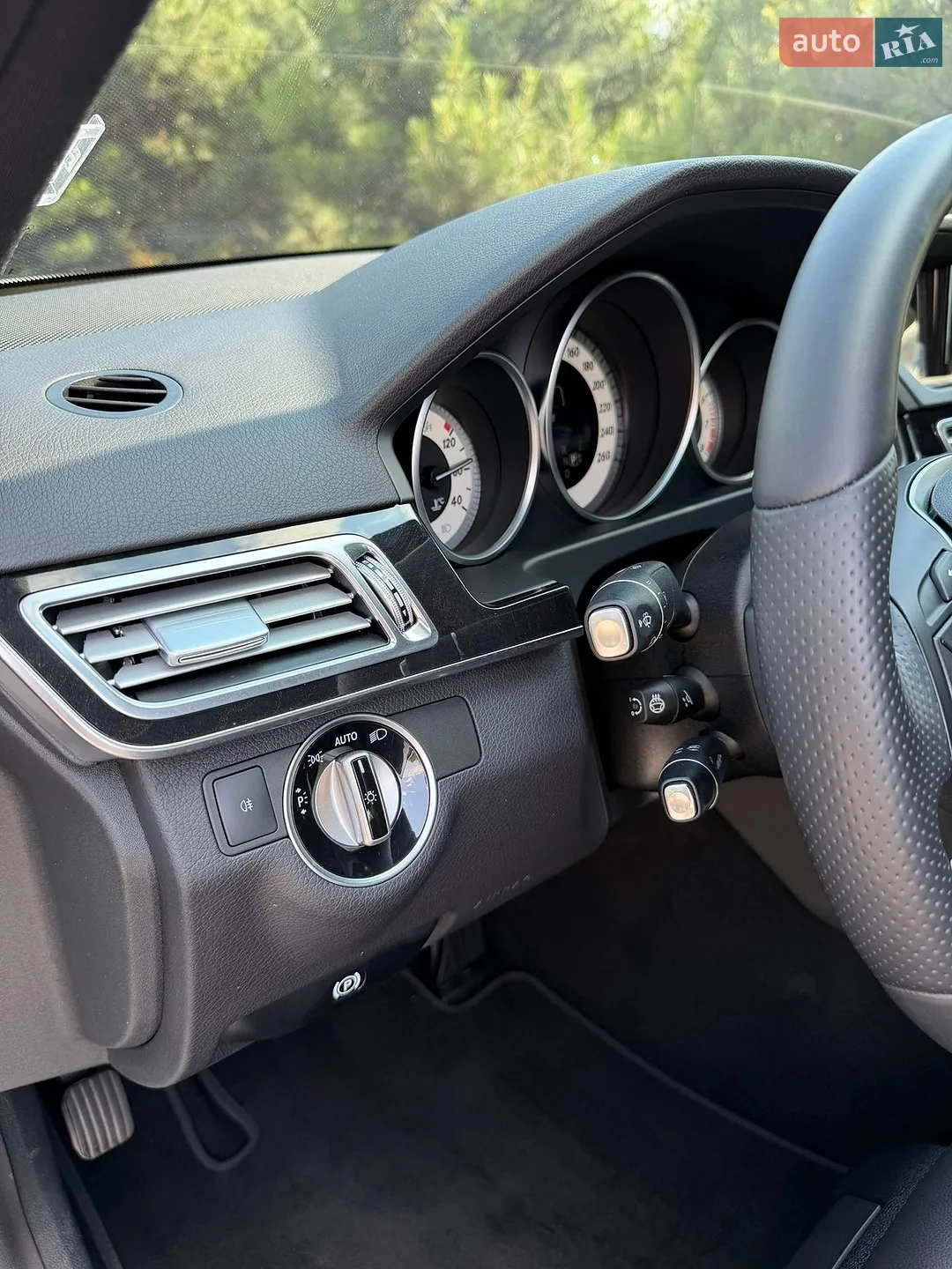 2014 Mercedes-Benz E-klasse - мініатюра 15