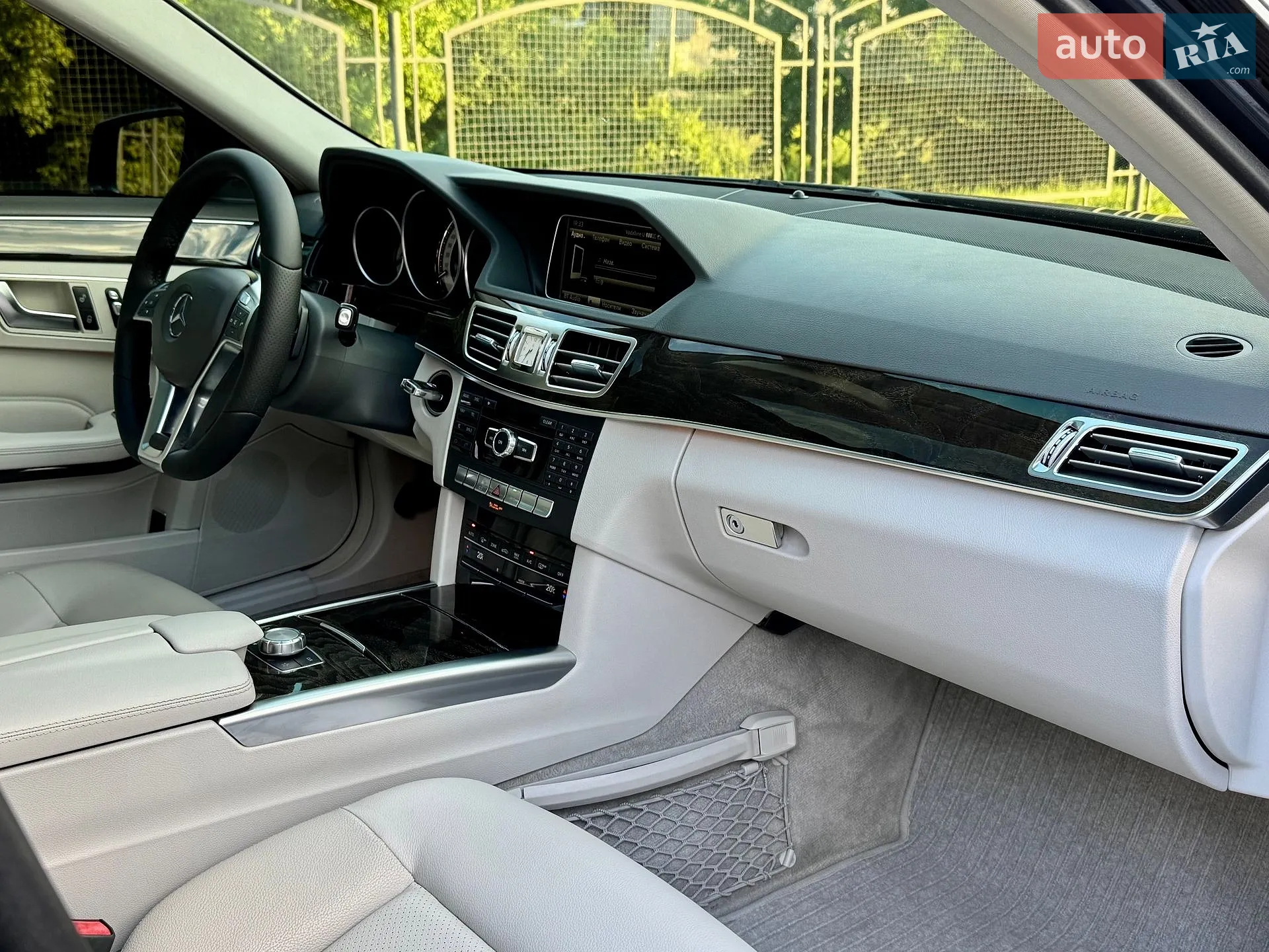 2014 Mercedes-Benz E-klasse - мініатюра 21