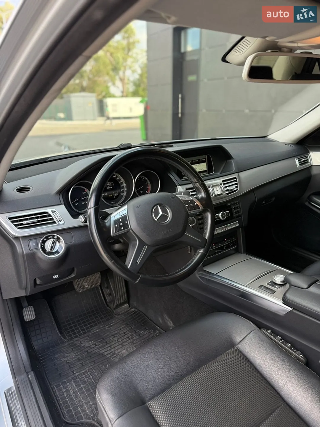 2013 Mercedes-Benz E-klasse - мініатюра 10