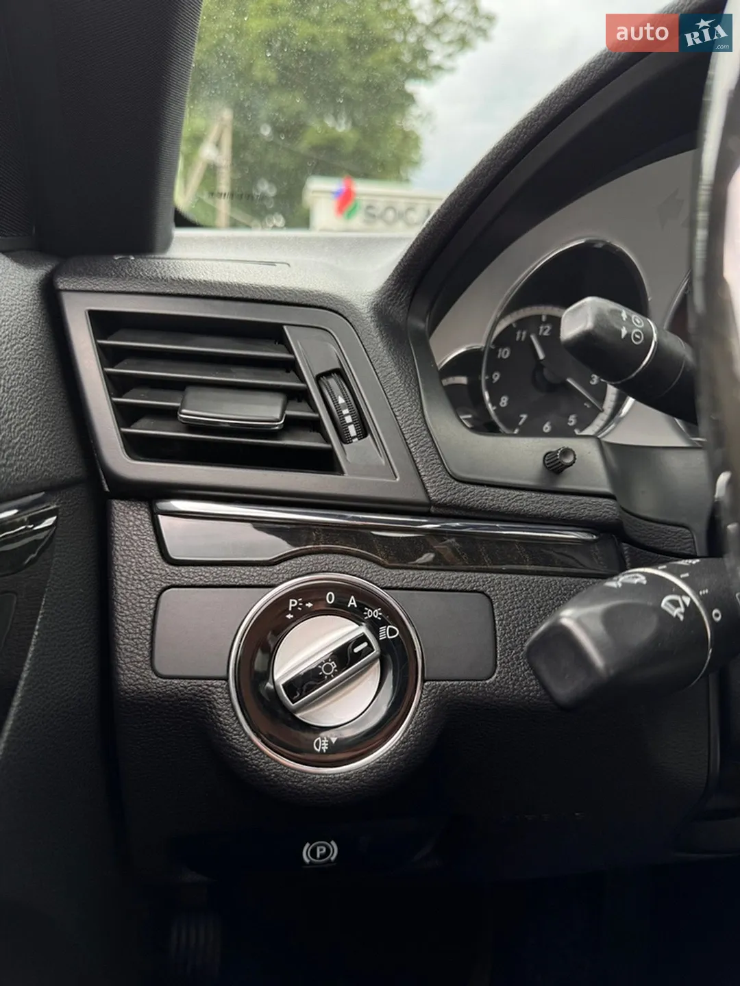 2010 Mercedes-Benz E-klasse - мініатюра 26