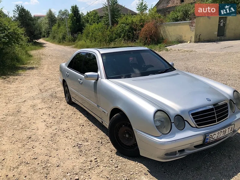 Mercedes-Benz E-Class 2001