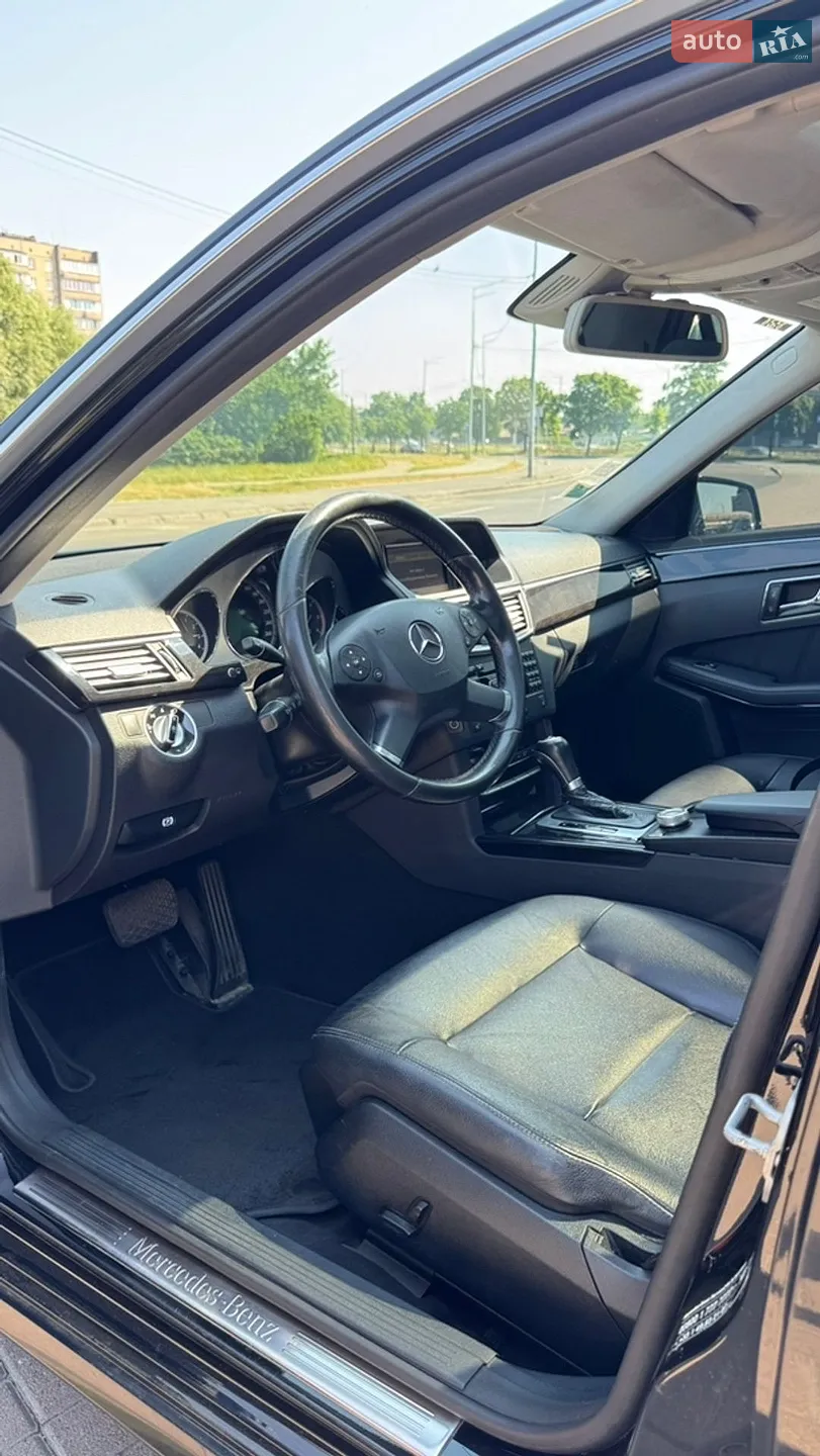 Mercedes-Benz E-Class 2010 VIN WDD2120031A316794 фото оголошення 12 з 65