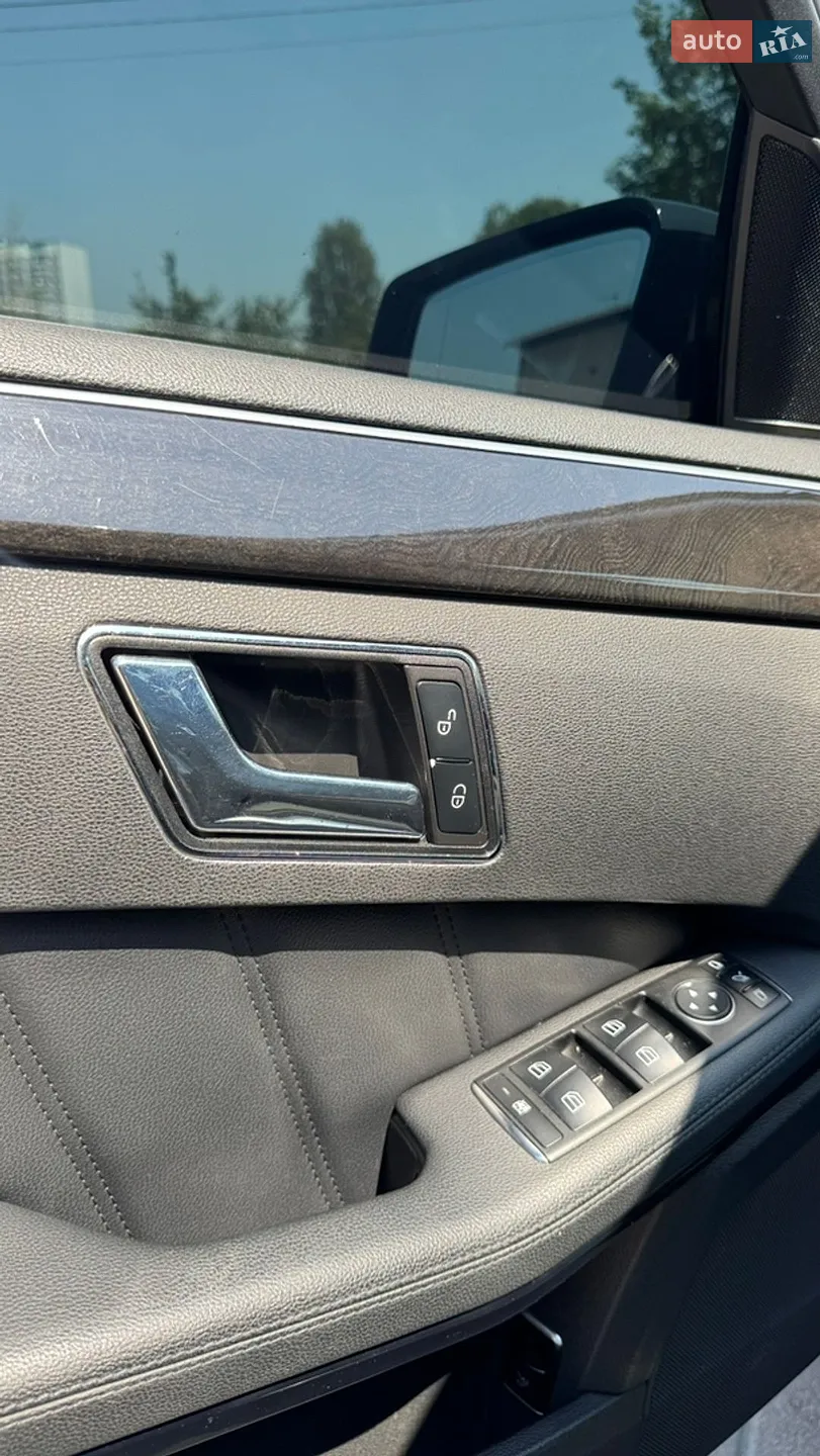 Mercedes-Benz E-Class 2010 VIN WDD2120031A316794 фото оголошення 29 з 65