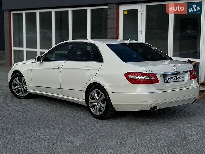 Mercedes-Benz E-Class 2011 VIN WDD2120871A432826 фото оголошення 4 з 55