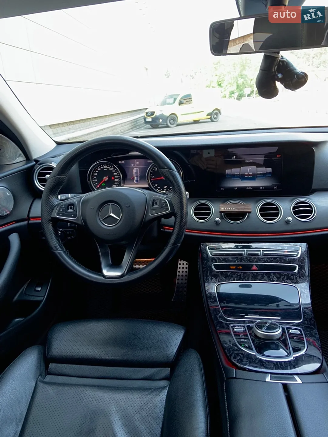 2016 Mercedes-Benz E-klasse - мініатюра 31