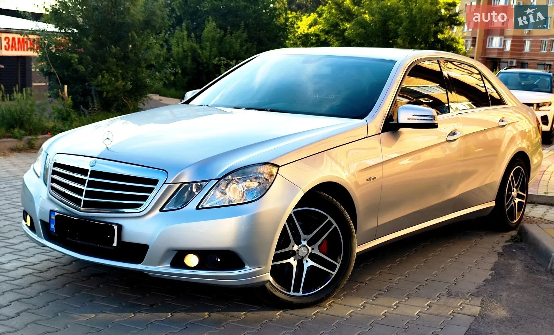 2010 Mercedes-Benz E-klasse - фото 1