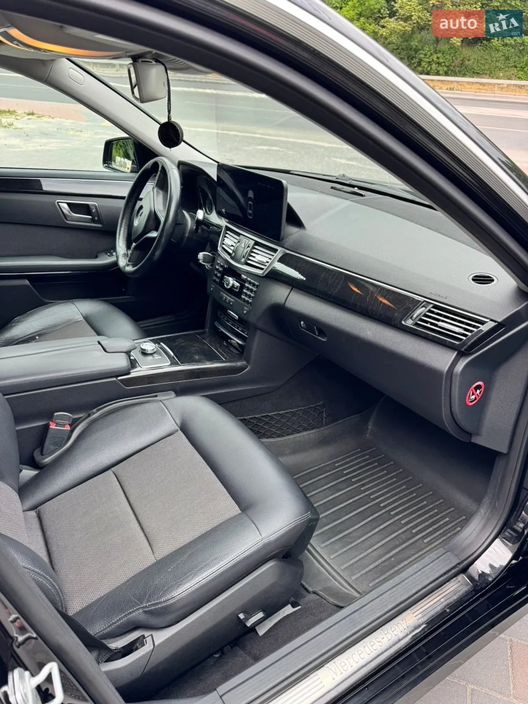 2012 Mercedes-Benz E-klasse - мініатюра 20