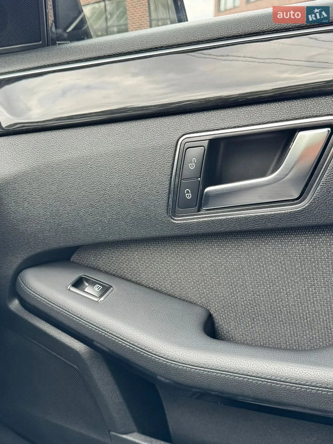 2012 Mercedes-Benz E-klasse - мініатюра 13