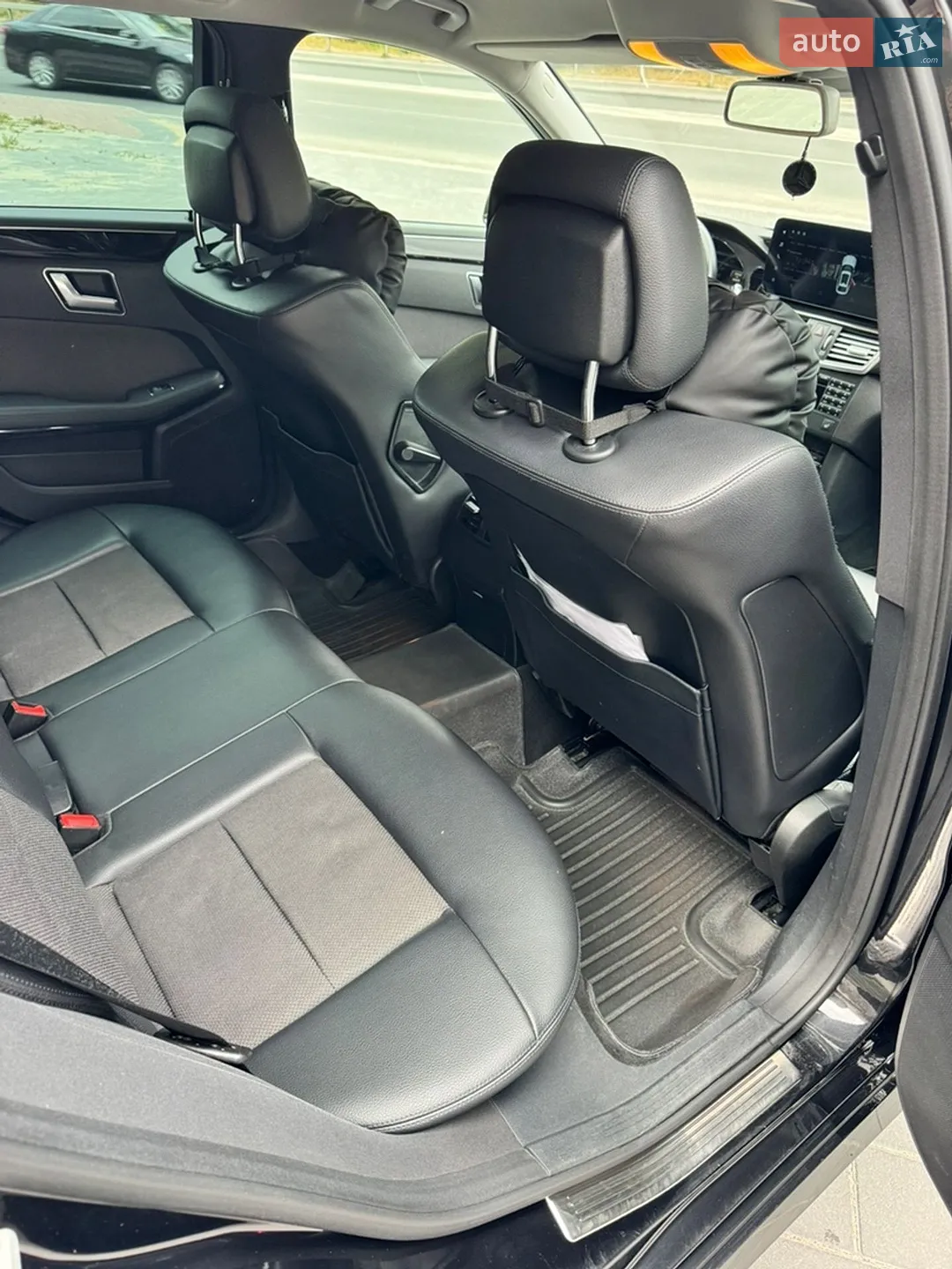 2012 Mercedes-Benz E-klasse - мініатюра 18