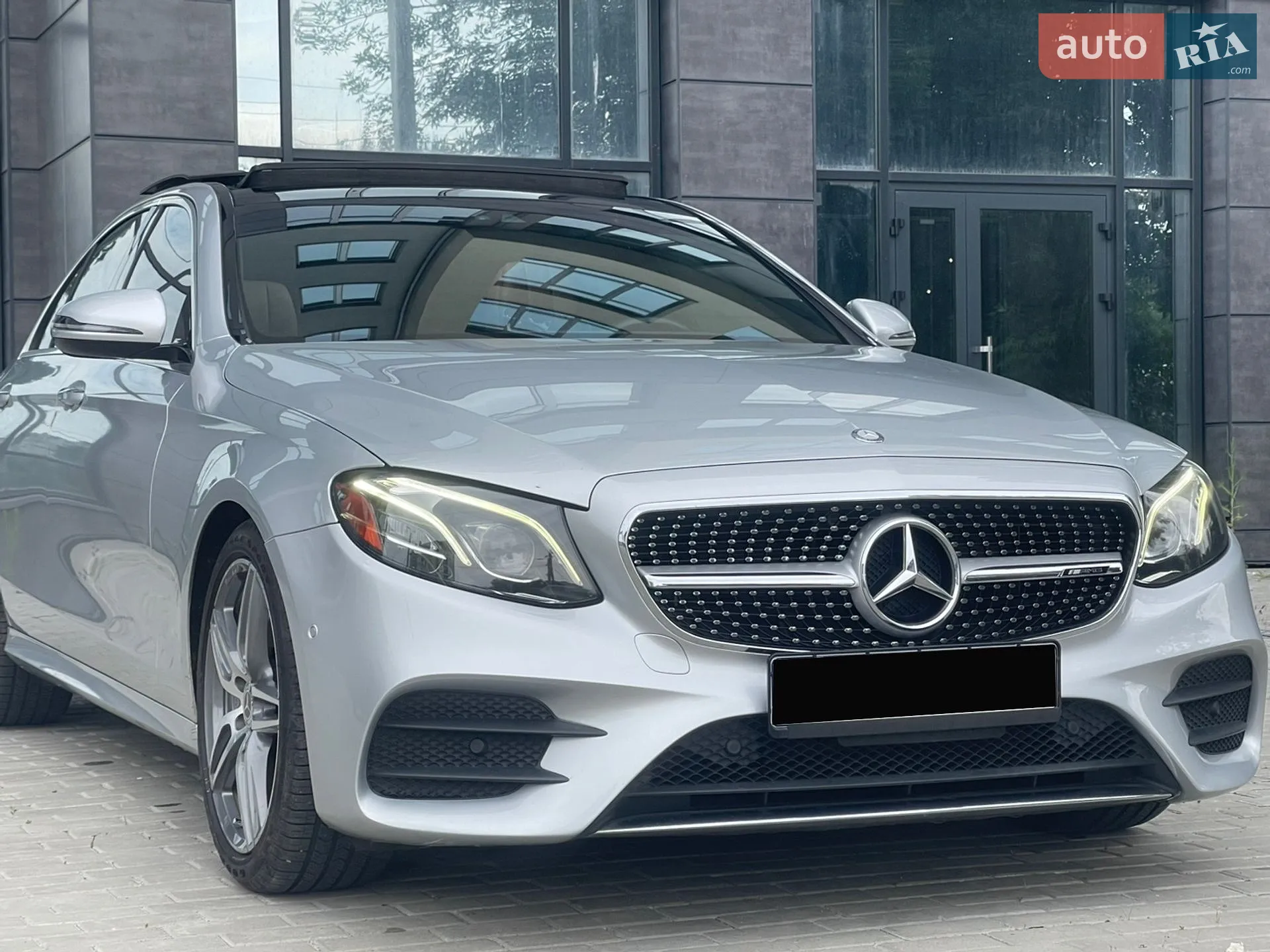 2017 Mercedes-Benz E-klasse - фото 1